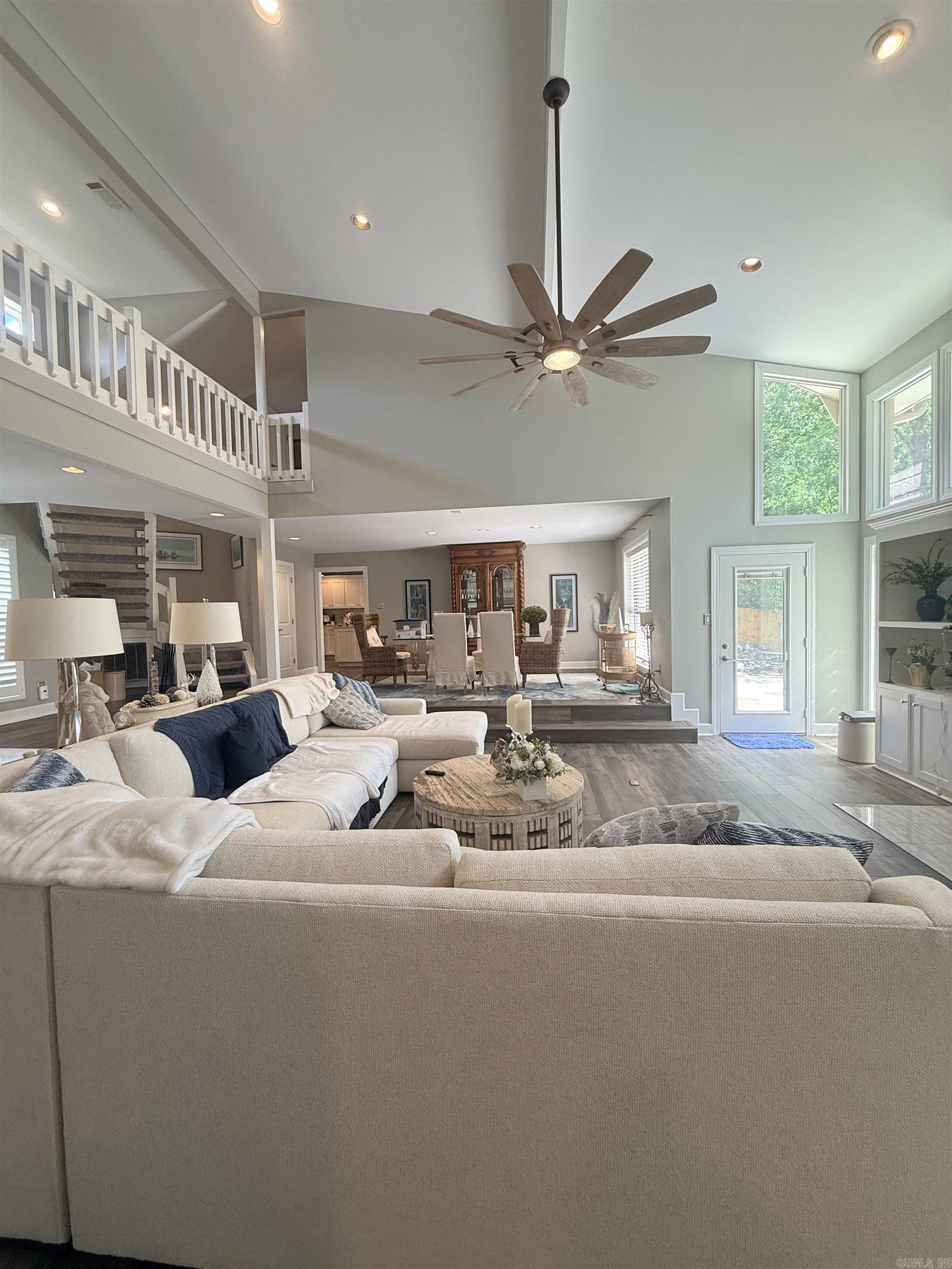 LONGLEA - Residential