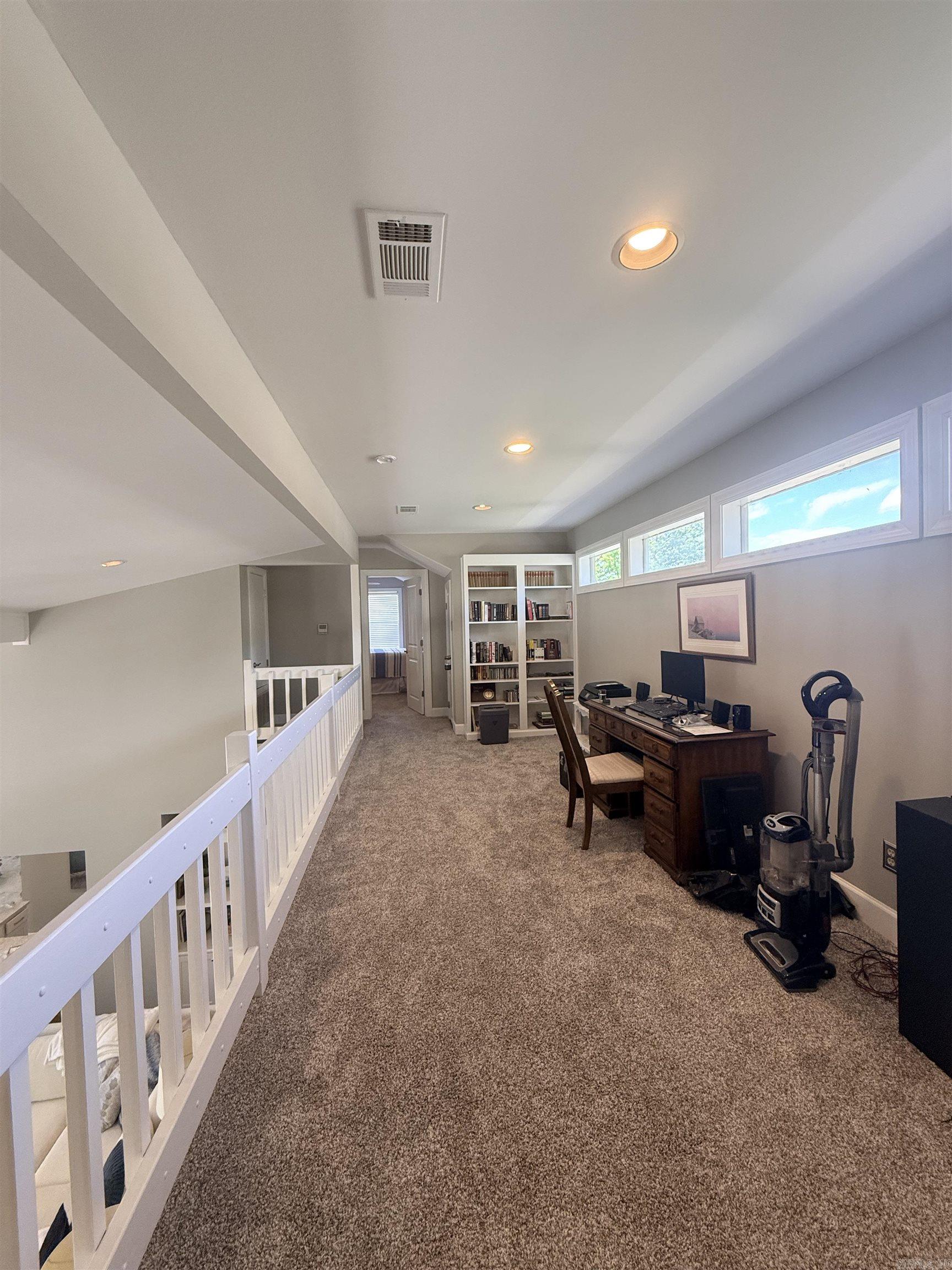 LONGLEA - Residential