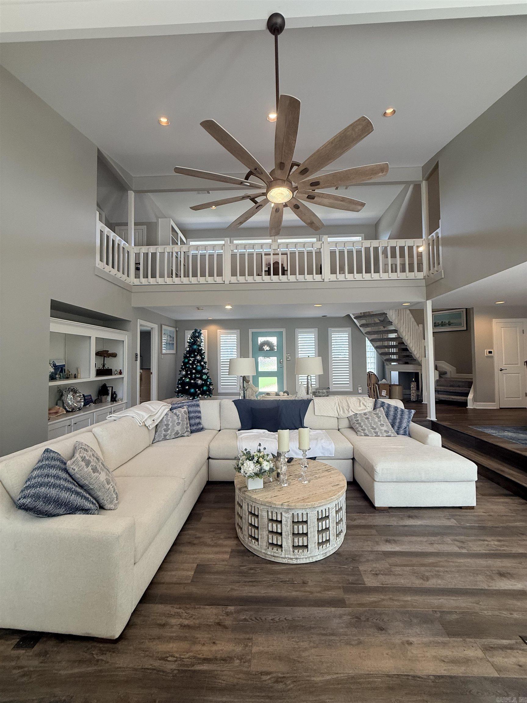 LONGLEA - Residential