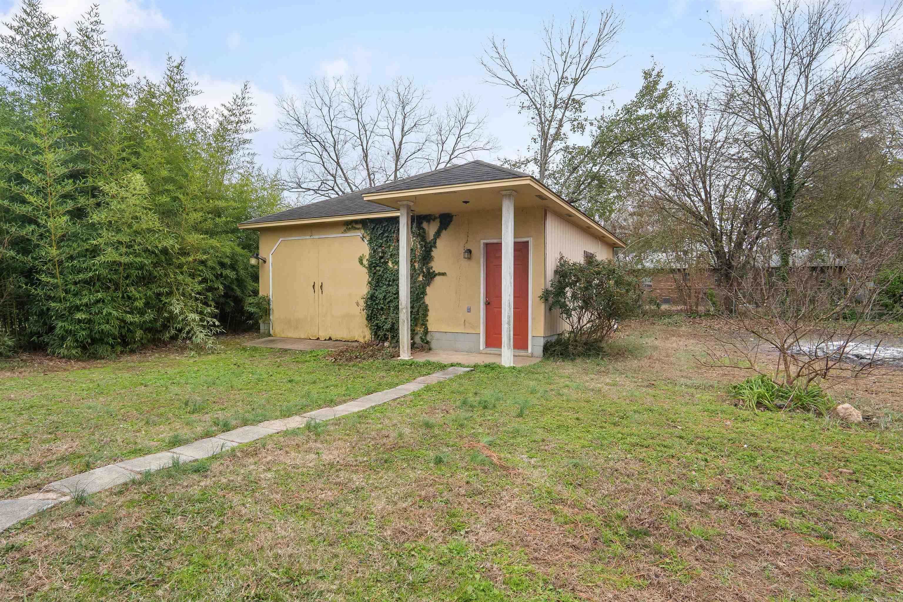 DEL-LEE ADD - Residential