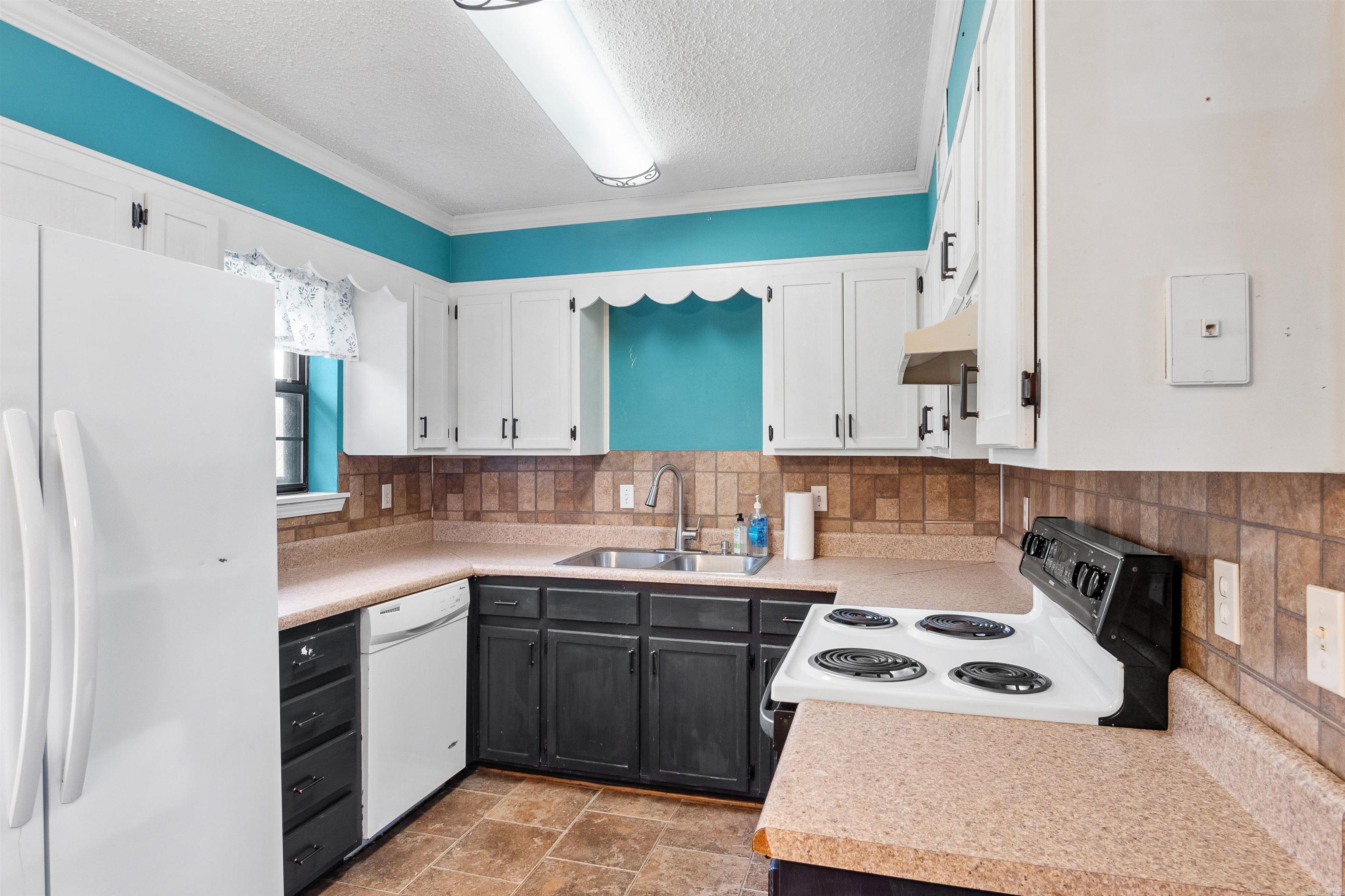 DEL-LEE ADD - Residential