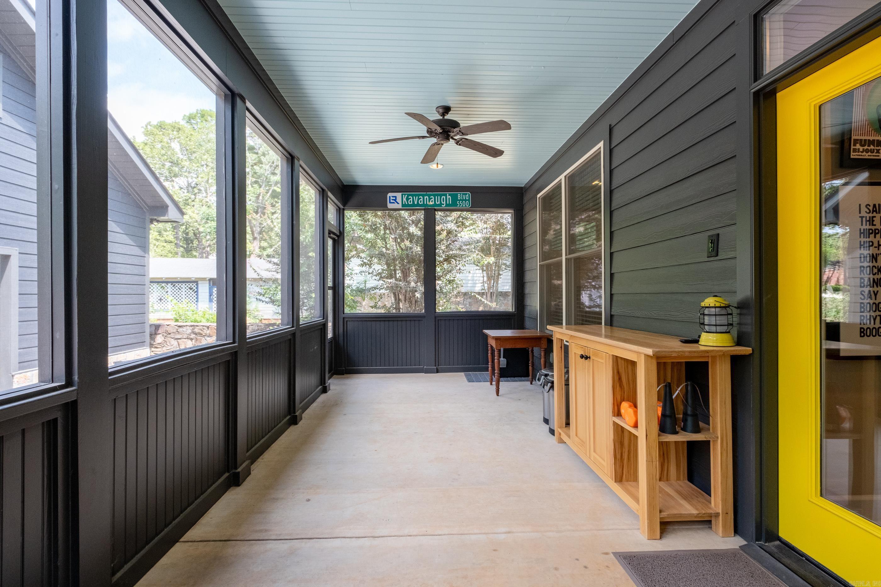 LINCOLN PARK - Residential