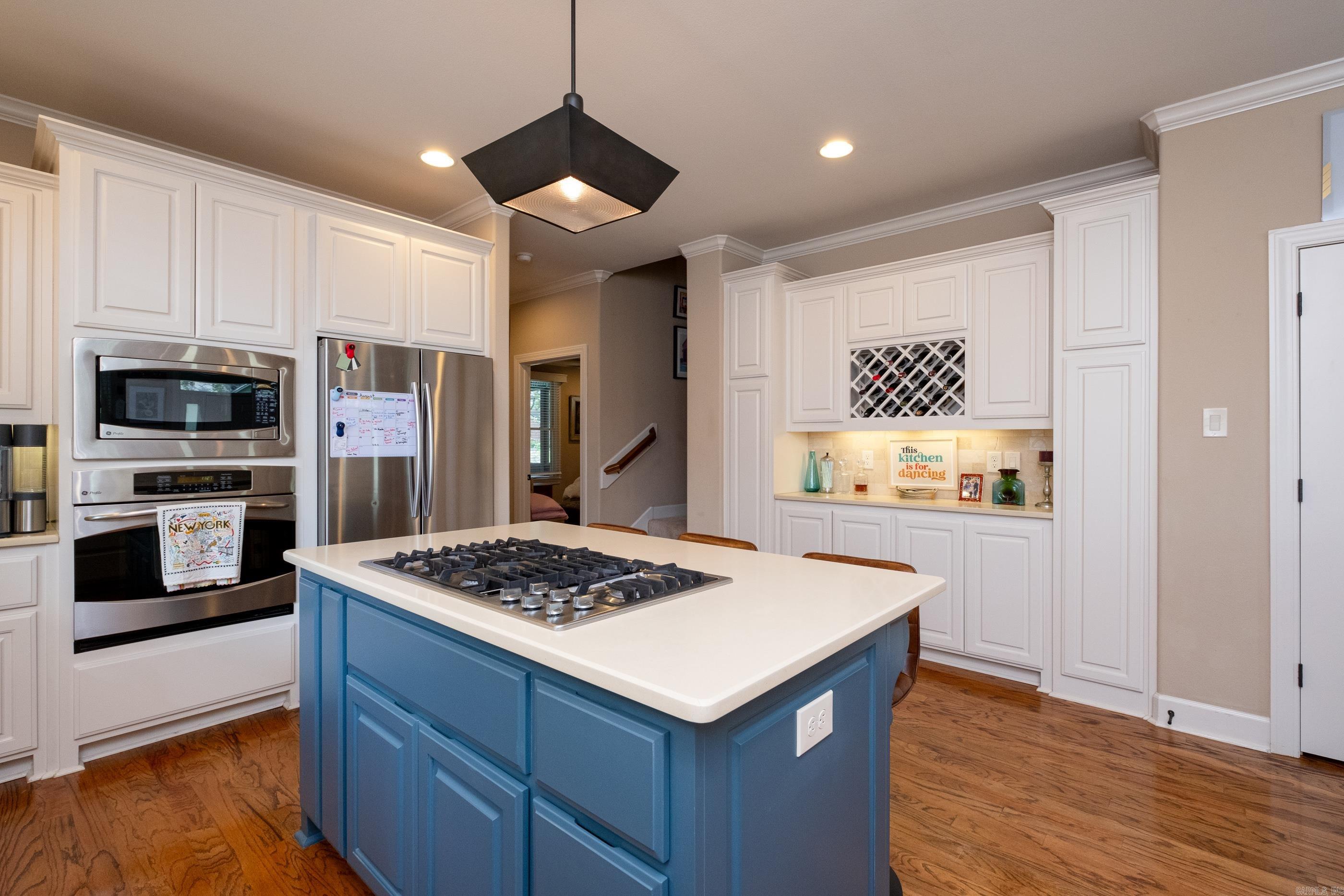 LINCOLN PARK - Residential