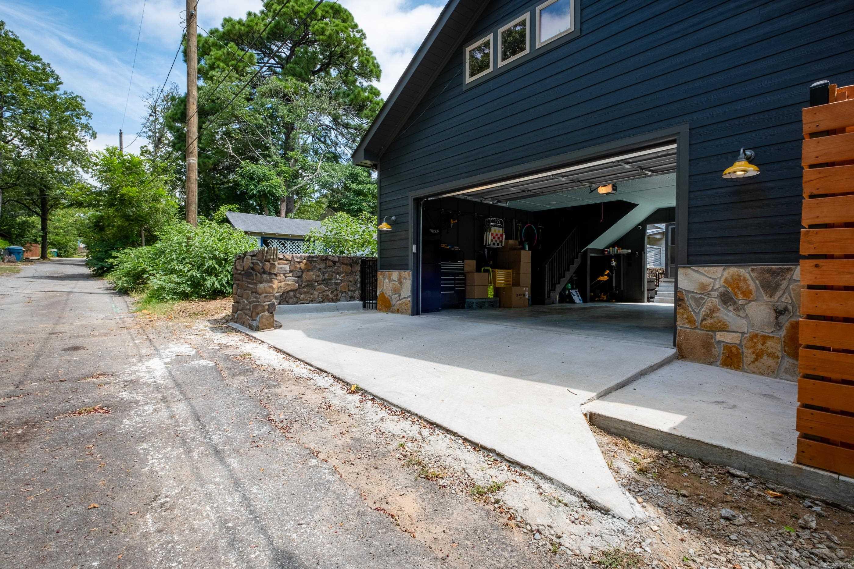 LINCOLN PARK - Residential