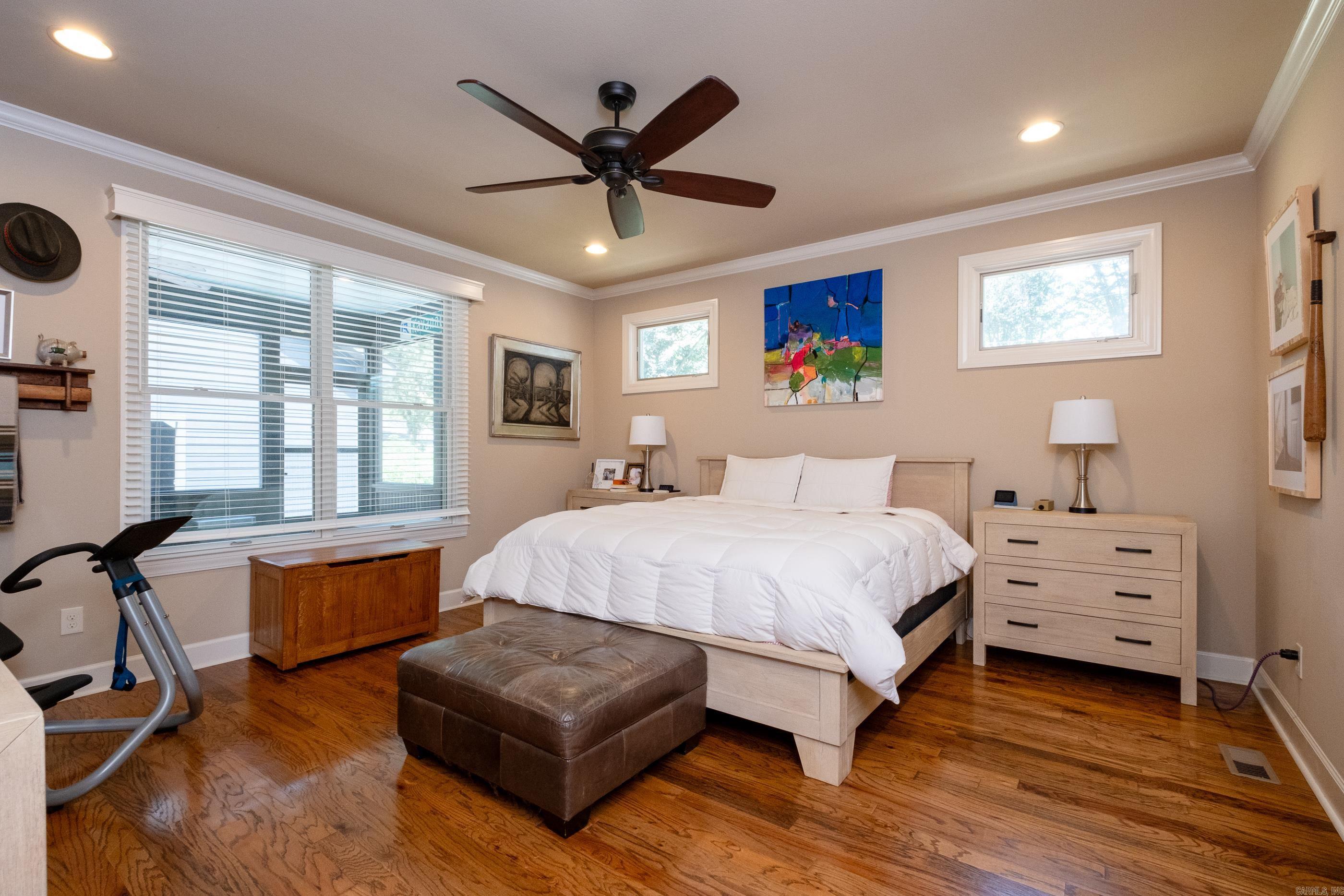 LINCOLN PARK - Residential