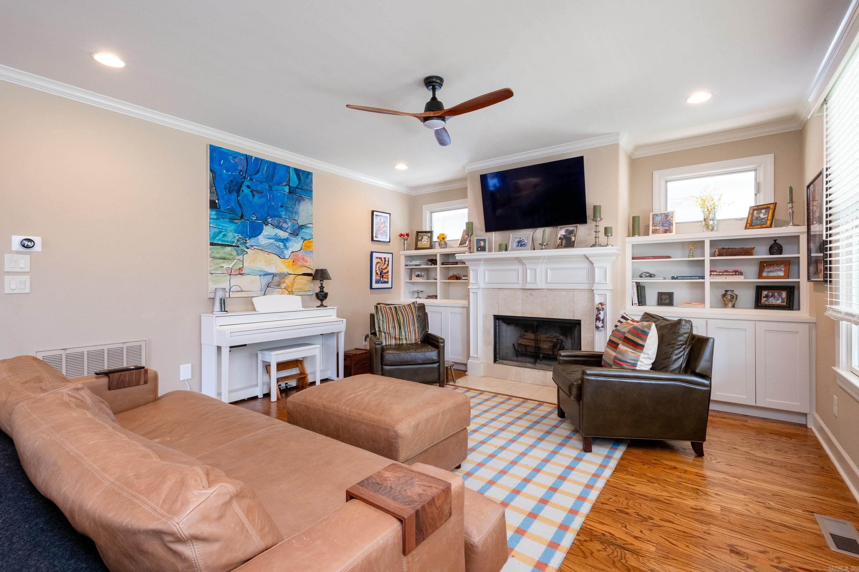 LINCOLN PARK - Residential