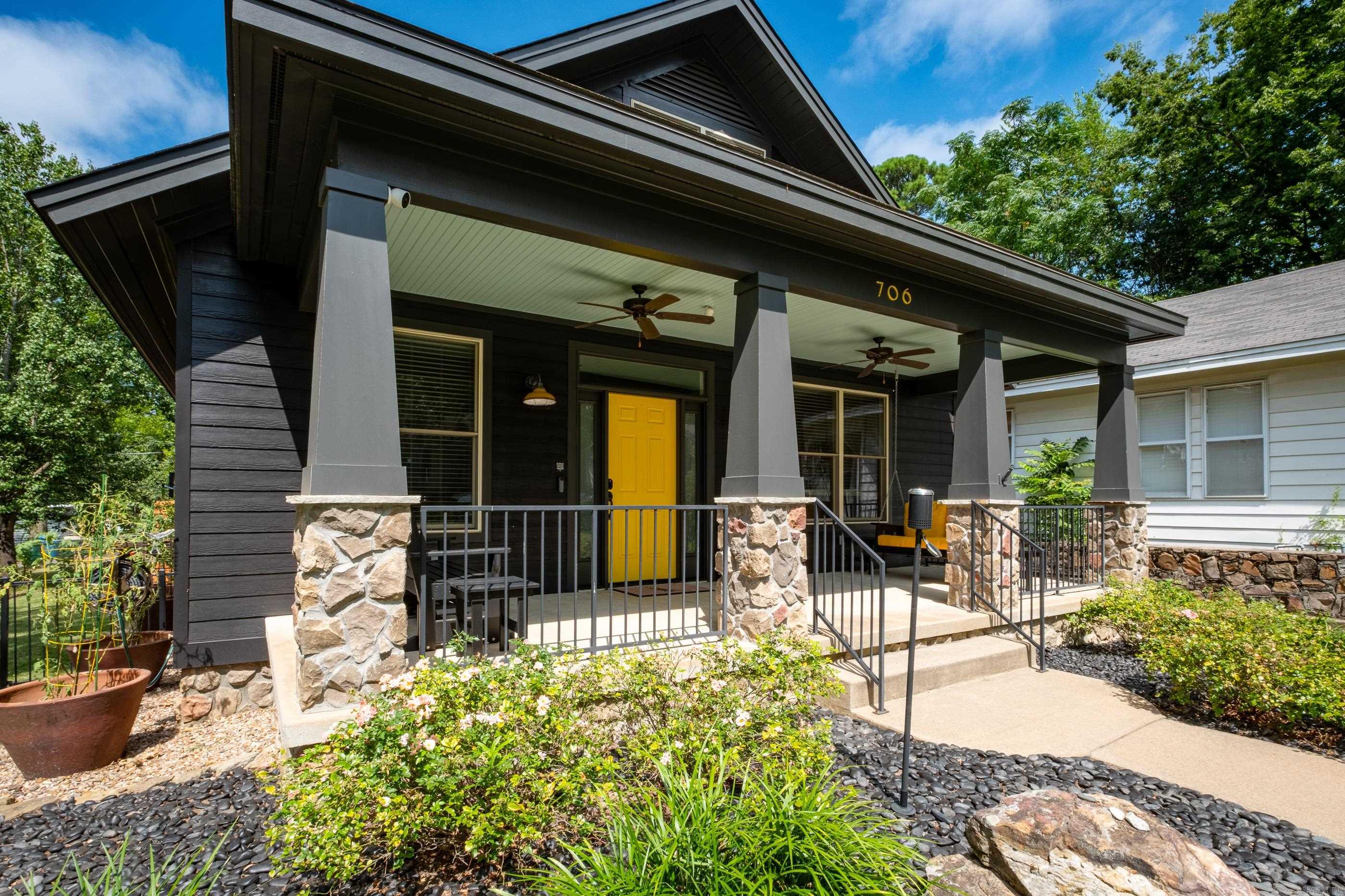 LINCOLN PARK - Residential