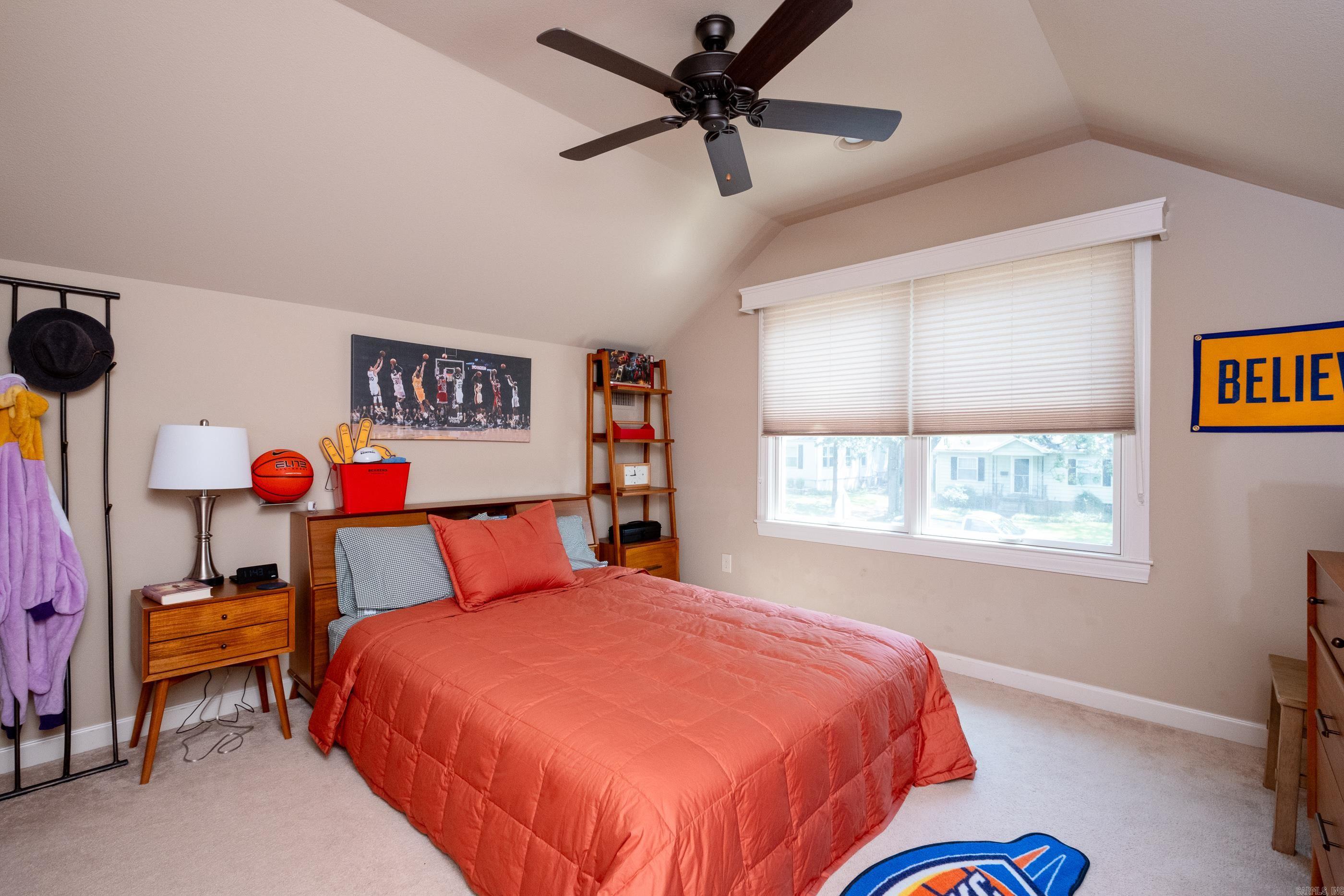 LINCOLN PARK - Residential