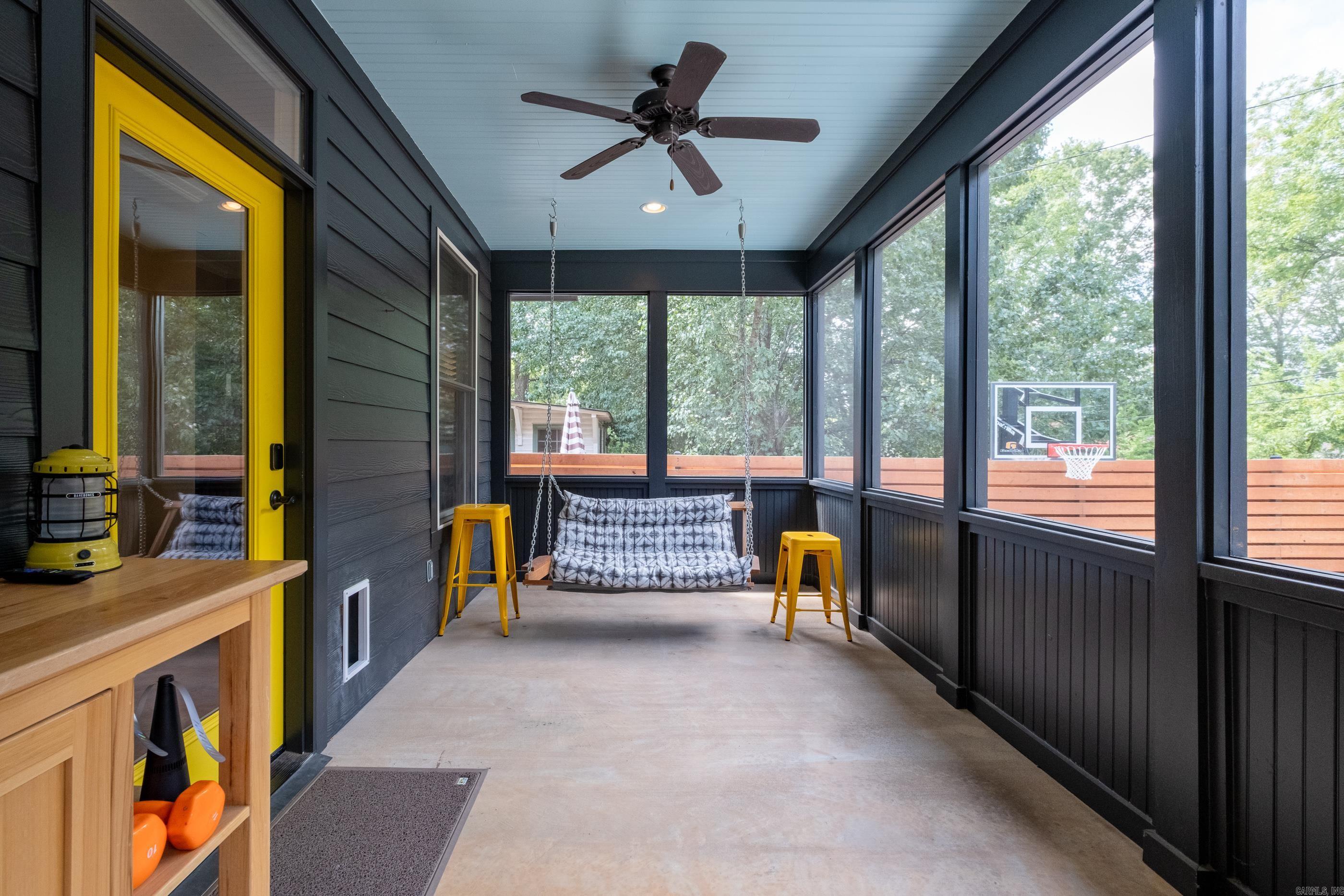 LINCOLN PARK - Residential