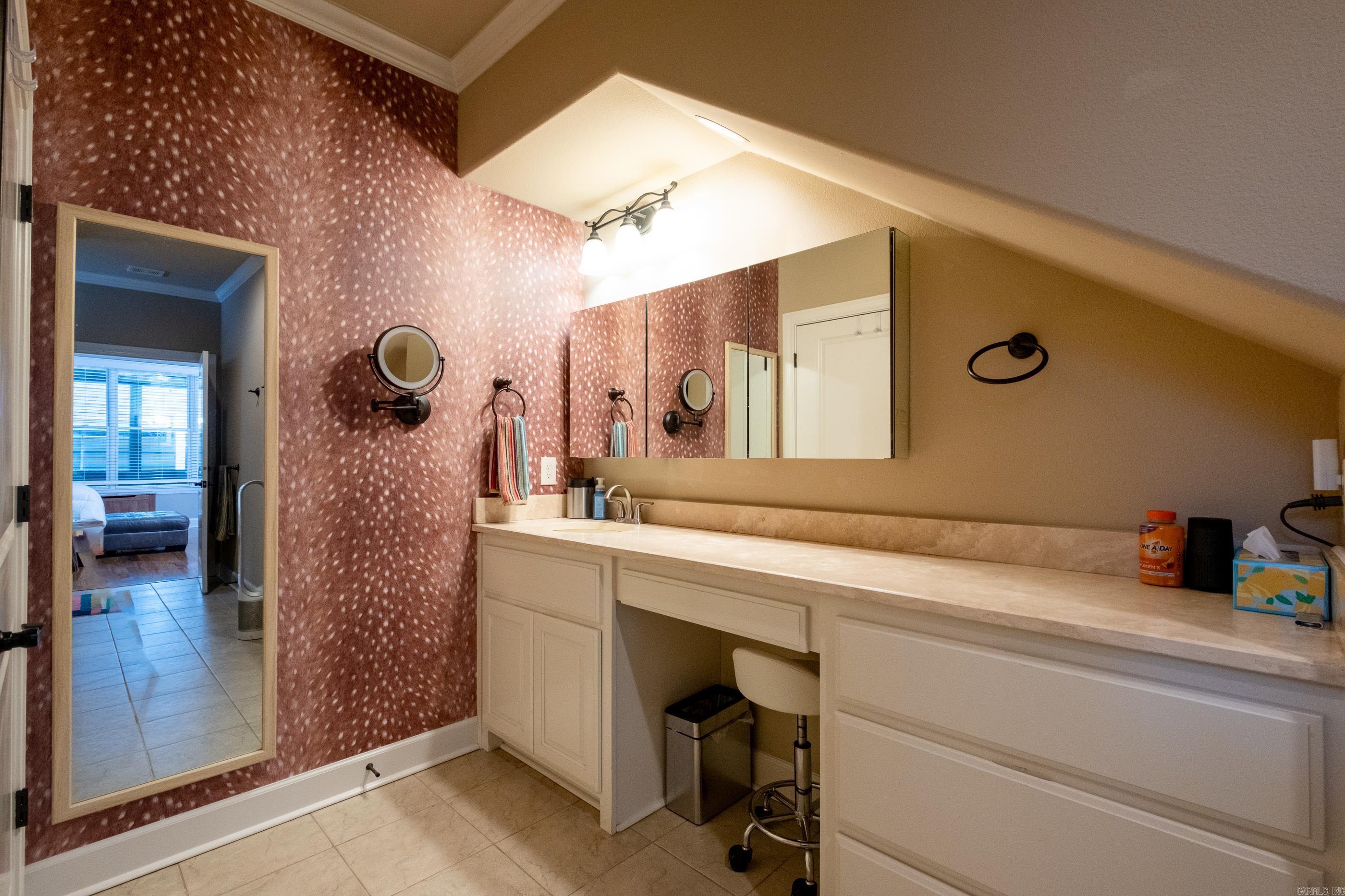 LINCOLN PARK - Residential