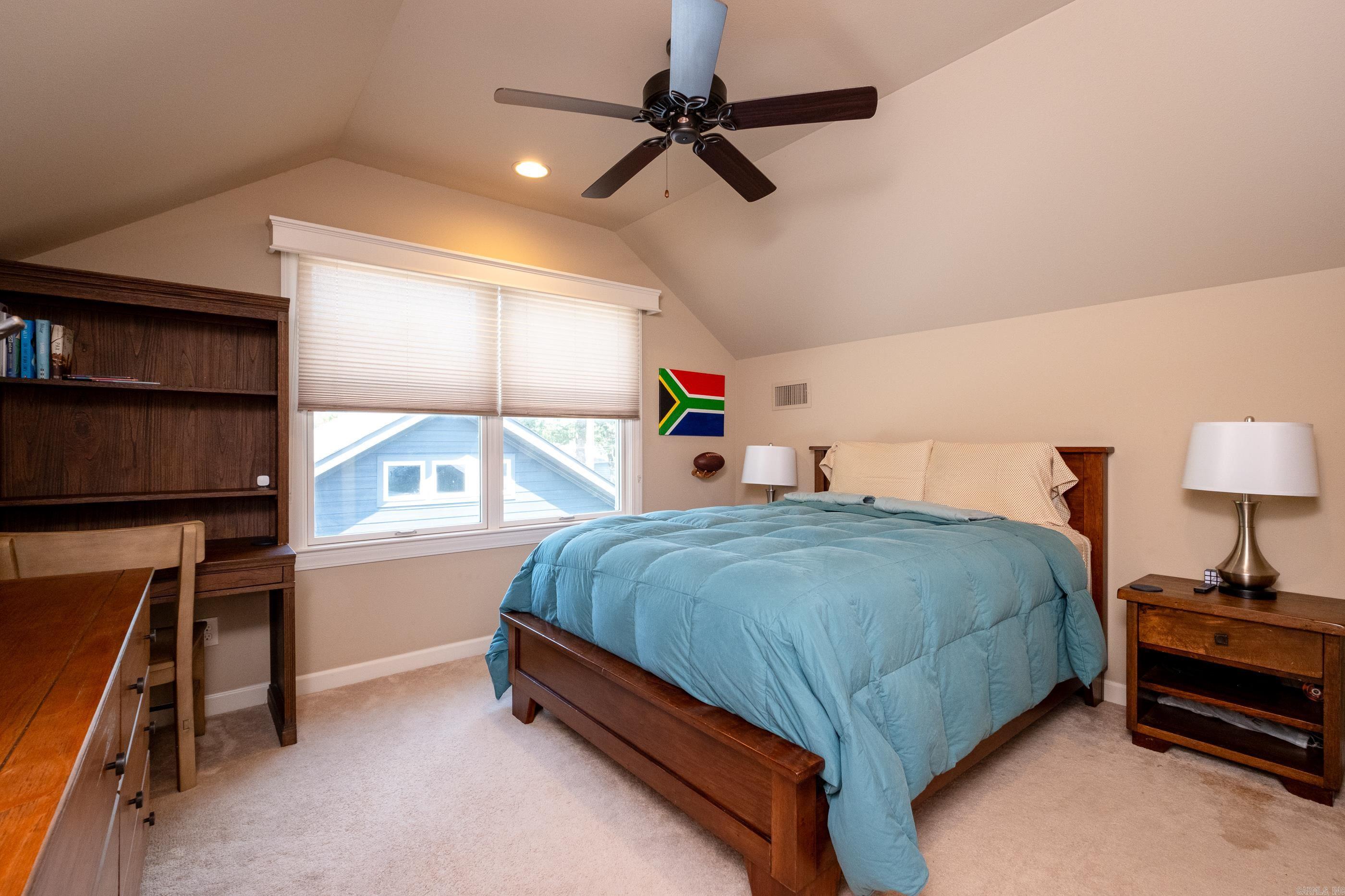 LINCOLN PARK - Residential