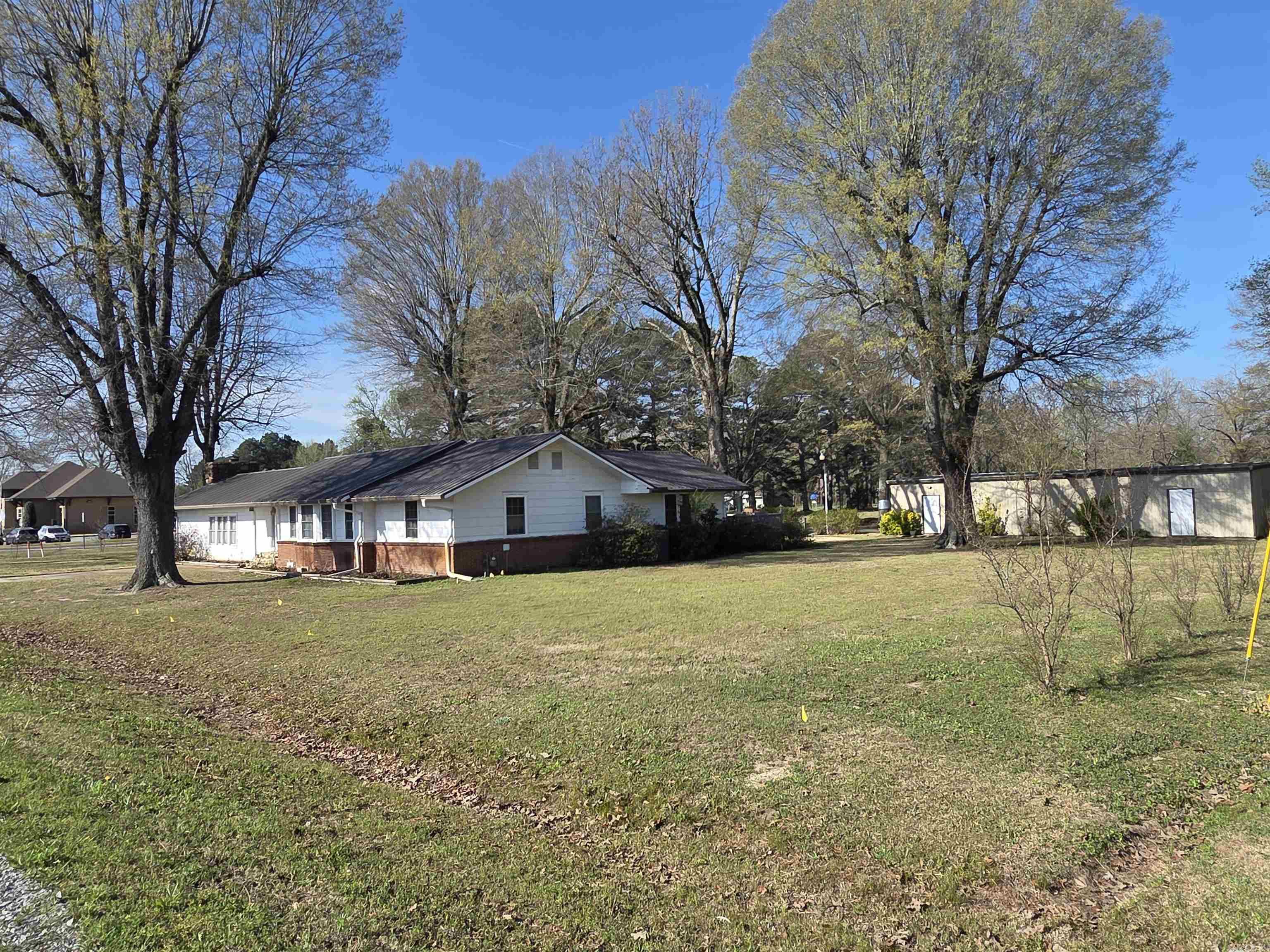 BALD KNOB OUTLOTS - Residential