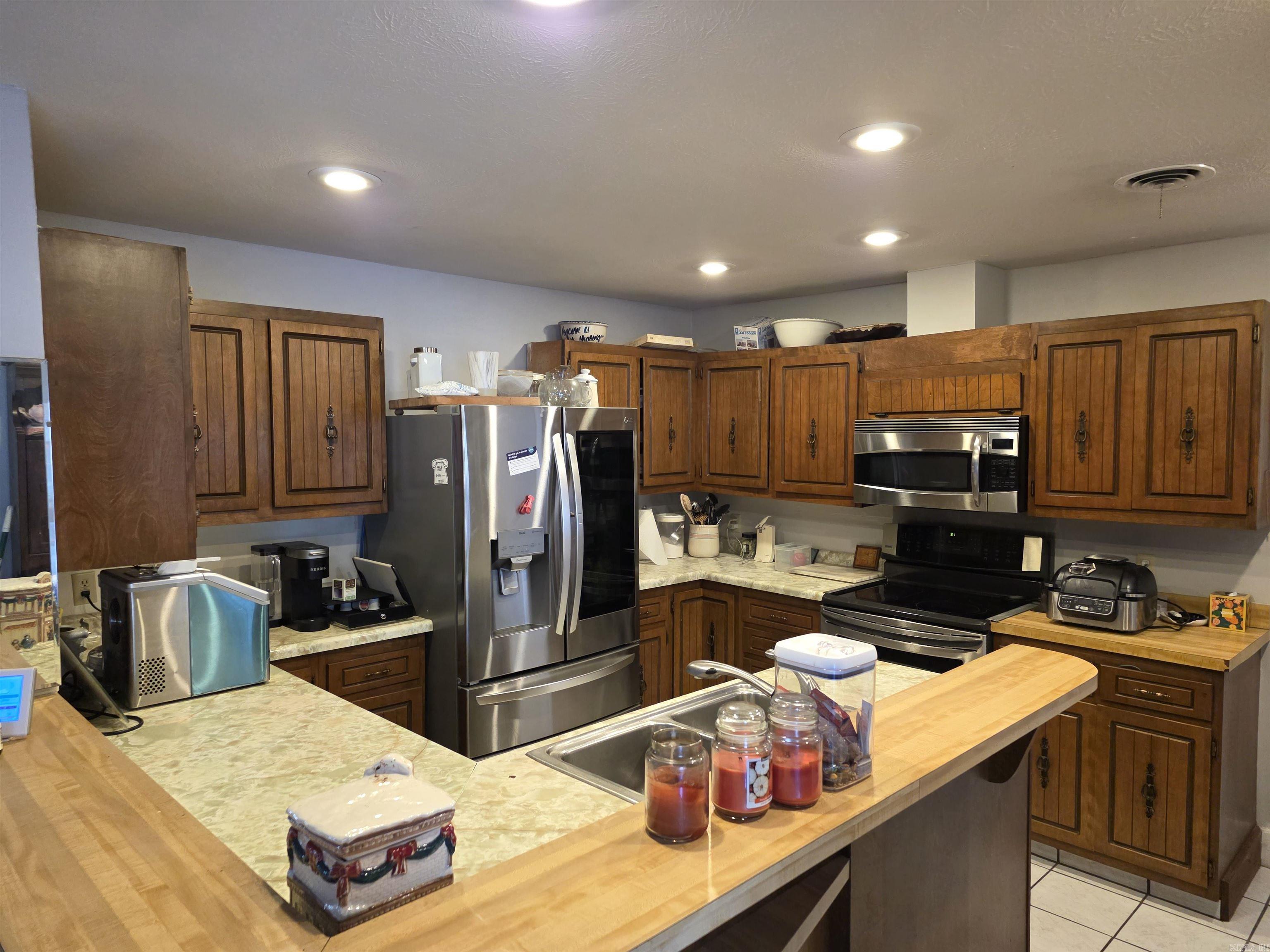 BALD KNOB OUTLOTS - Residential