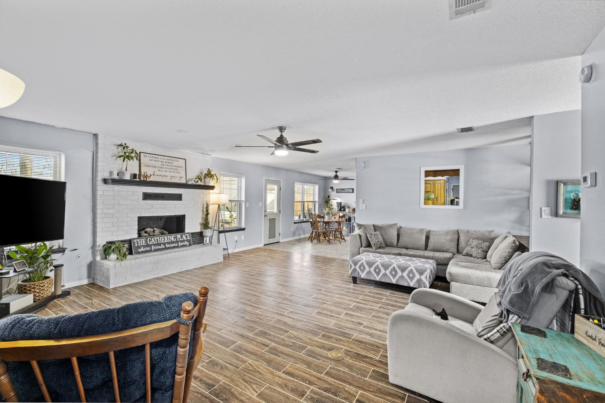 BROWN ADD TO JACK - Residential