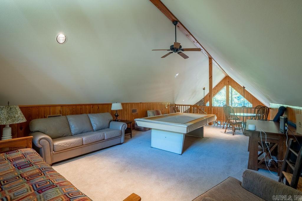 RIVER CREST - Residential