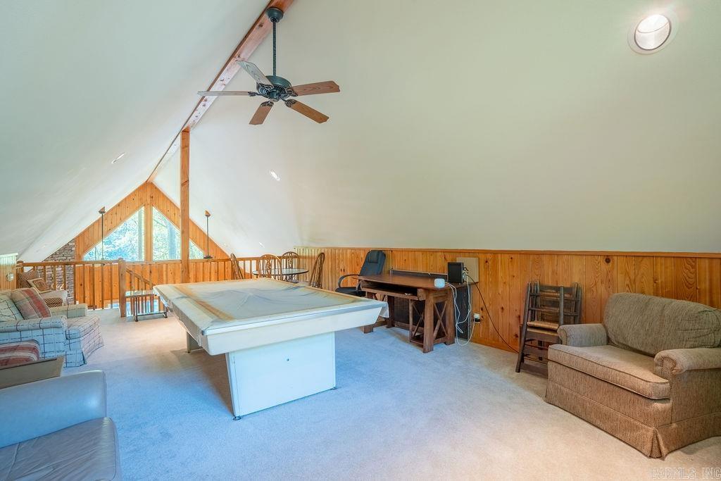 RIVER CREST - Residential
