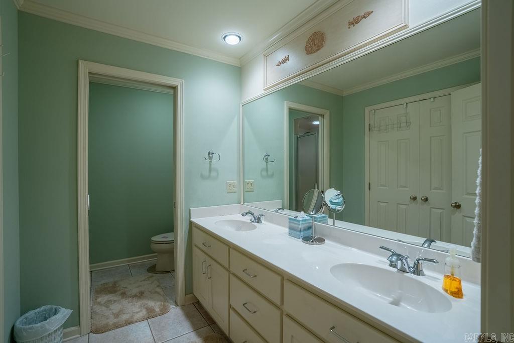 RIVER CREST - Residential