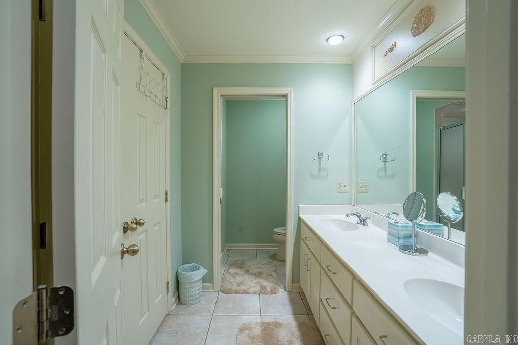 RIVER CREST - Residential