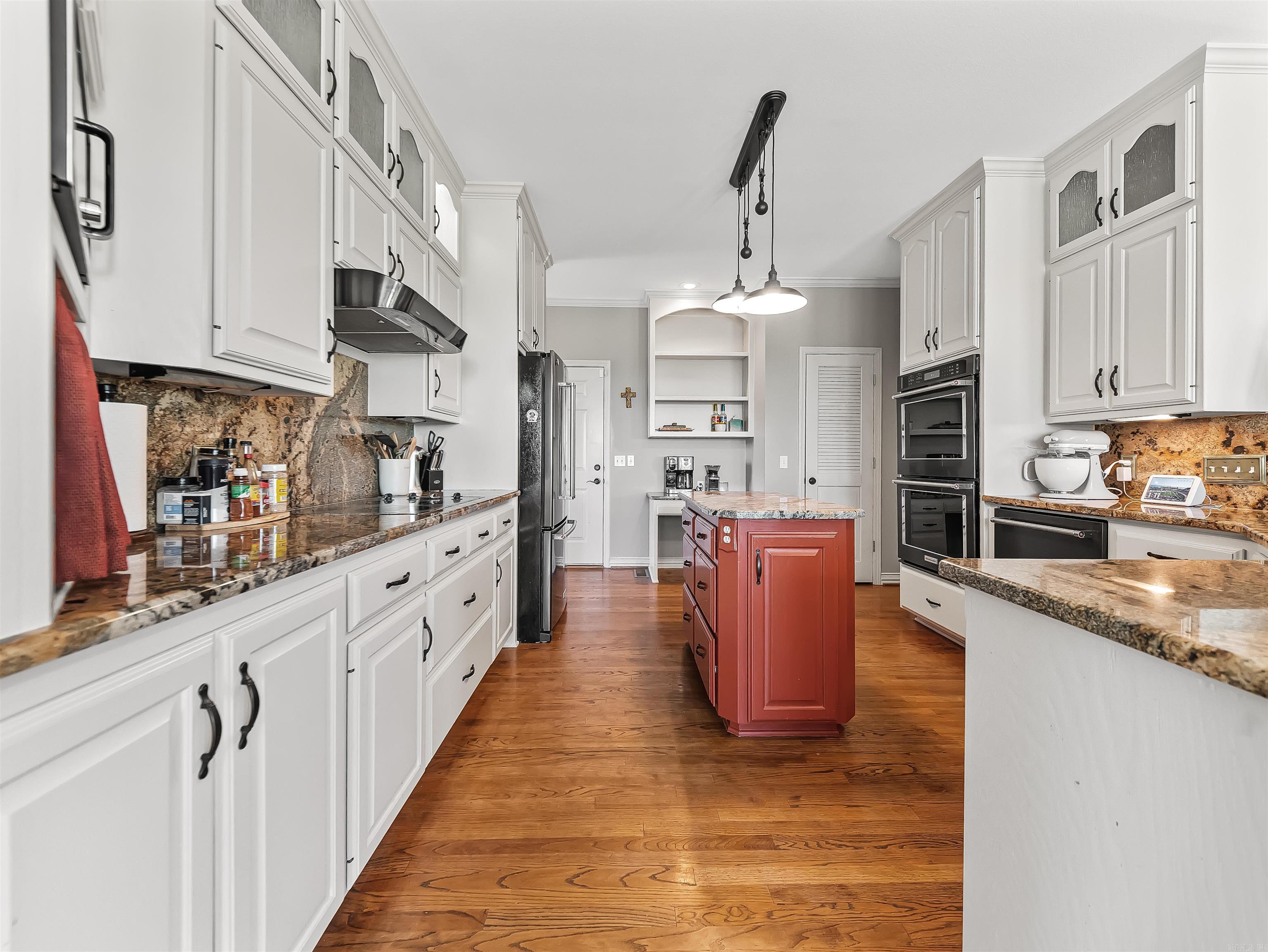 WISHFUL THINKING LAKE ESTATES - Residential