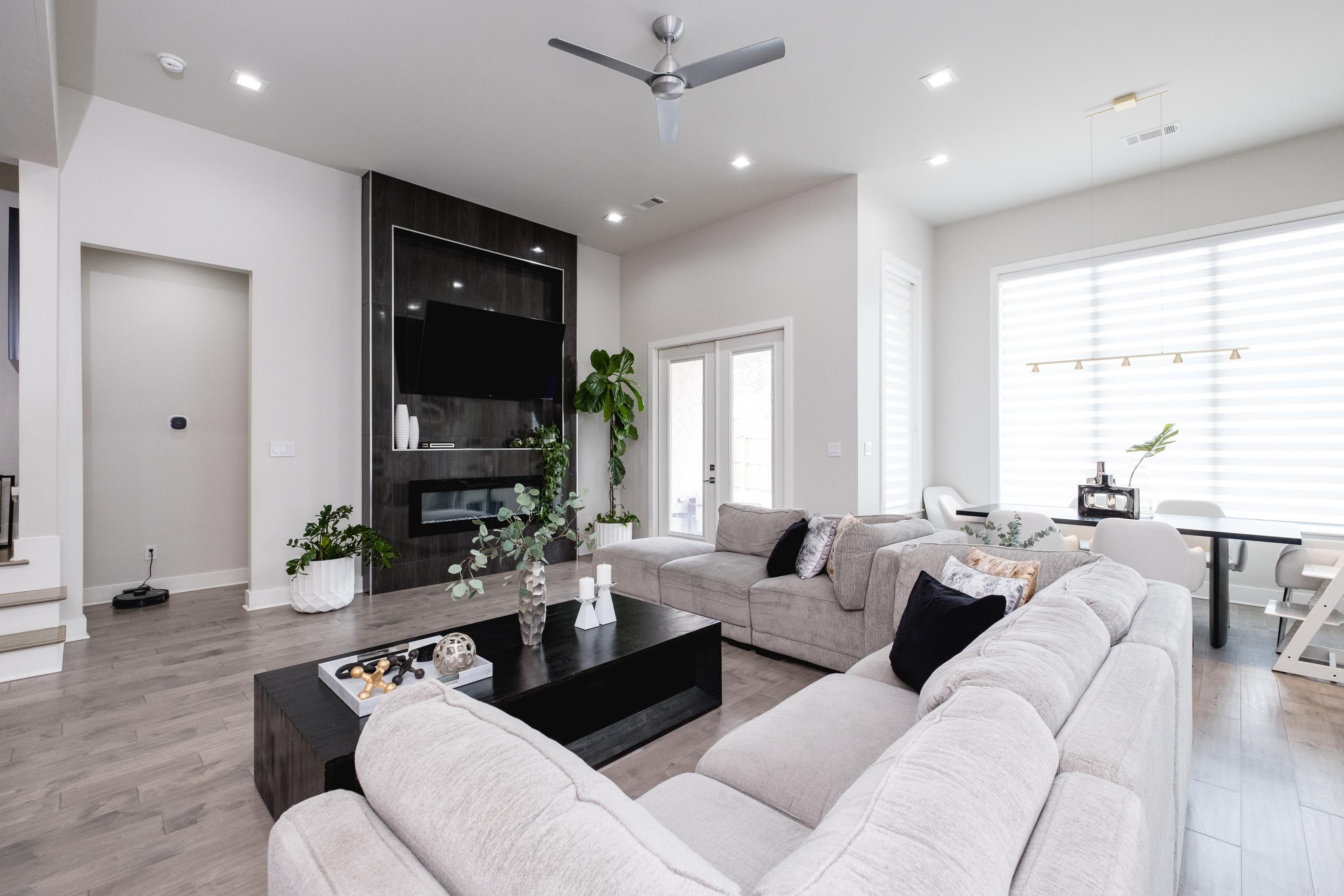 WILDWOOD PLACE - Residential