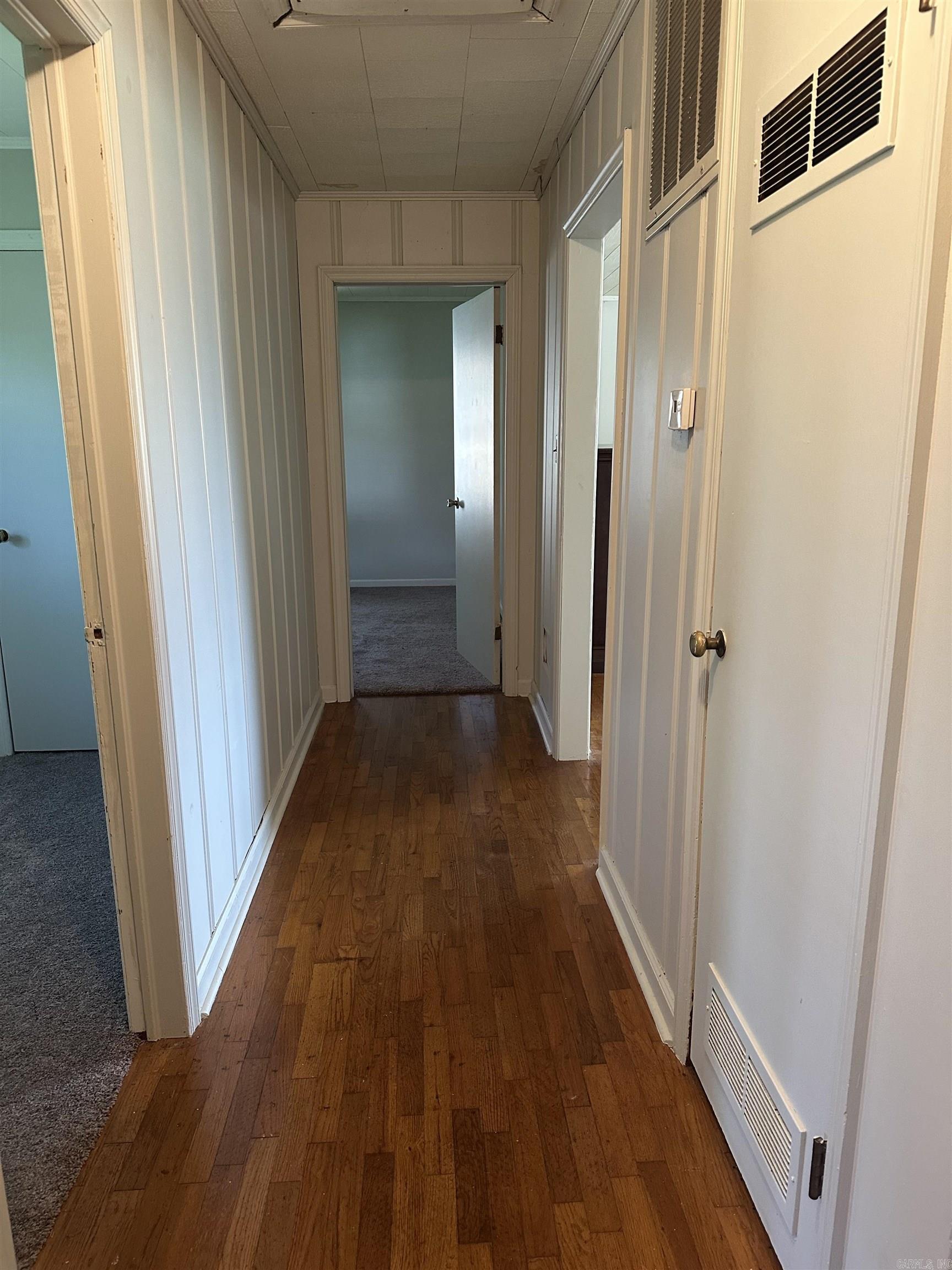 RHODES & TAYLOR - Residential