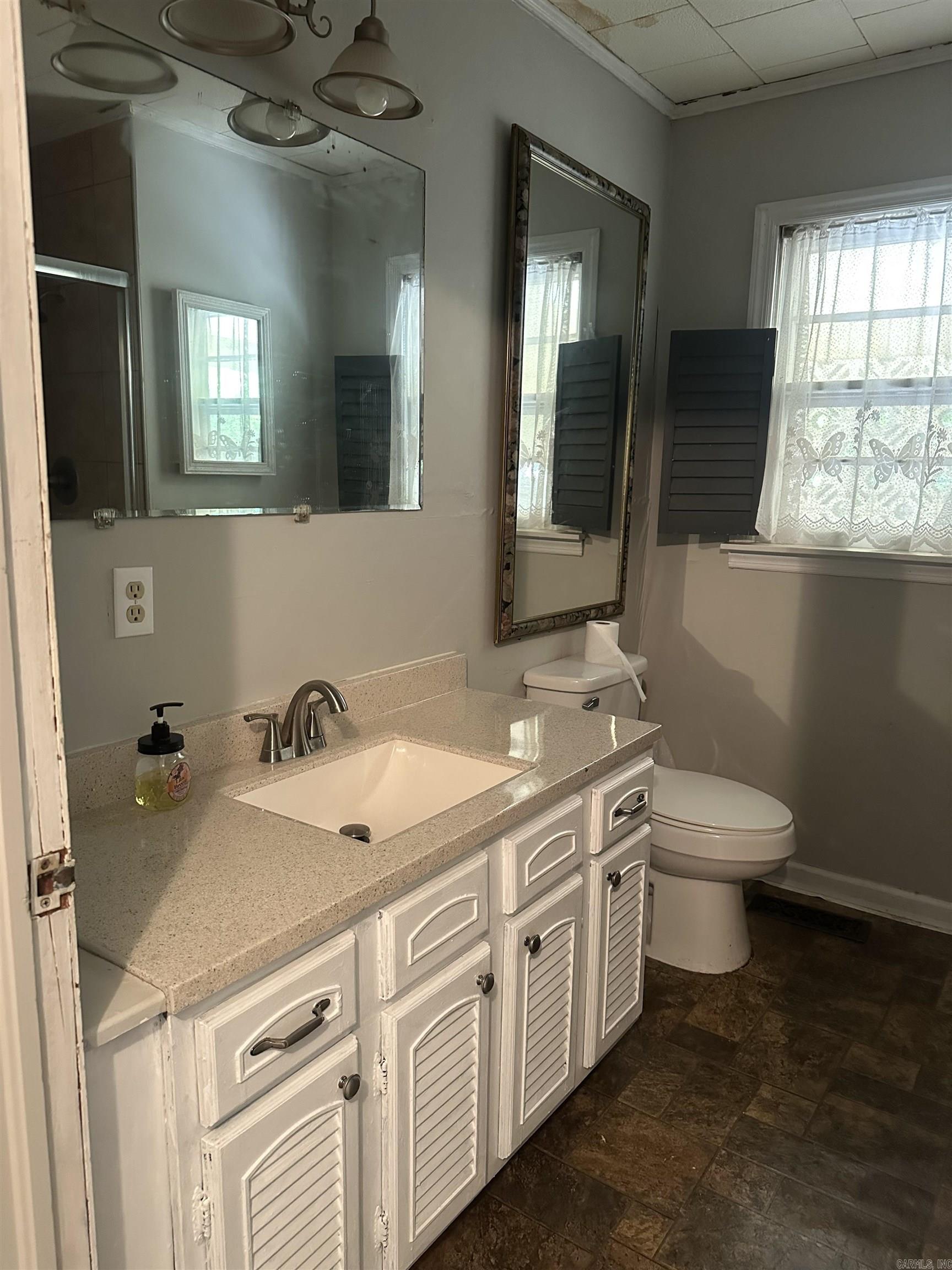 RHODES & TAYLOR - Residential