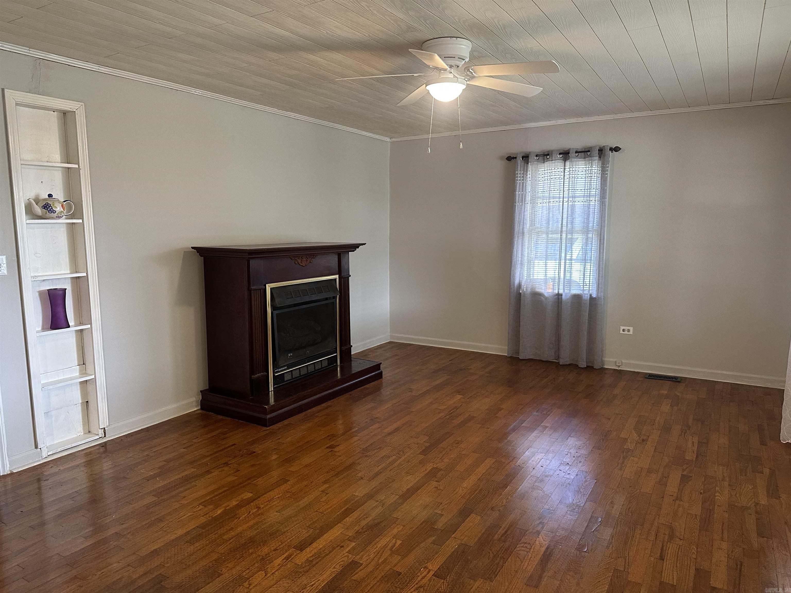 RHODES & TAYLOR - Residential