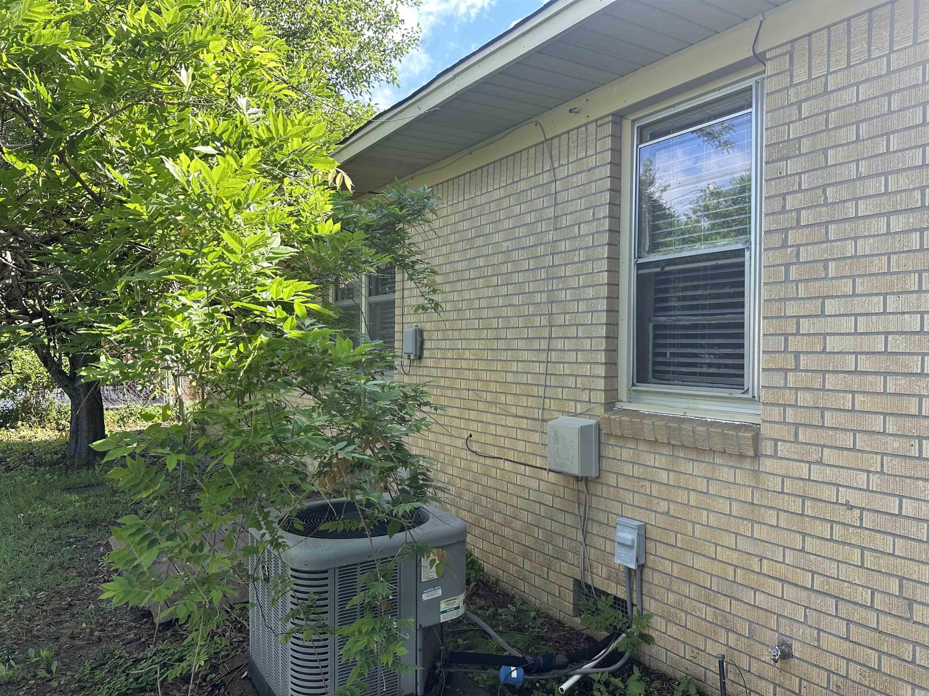 RHODES & TAYLOR - Residential
