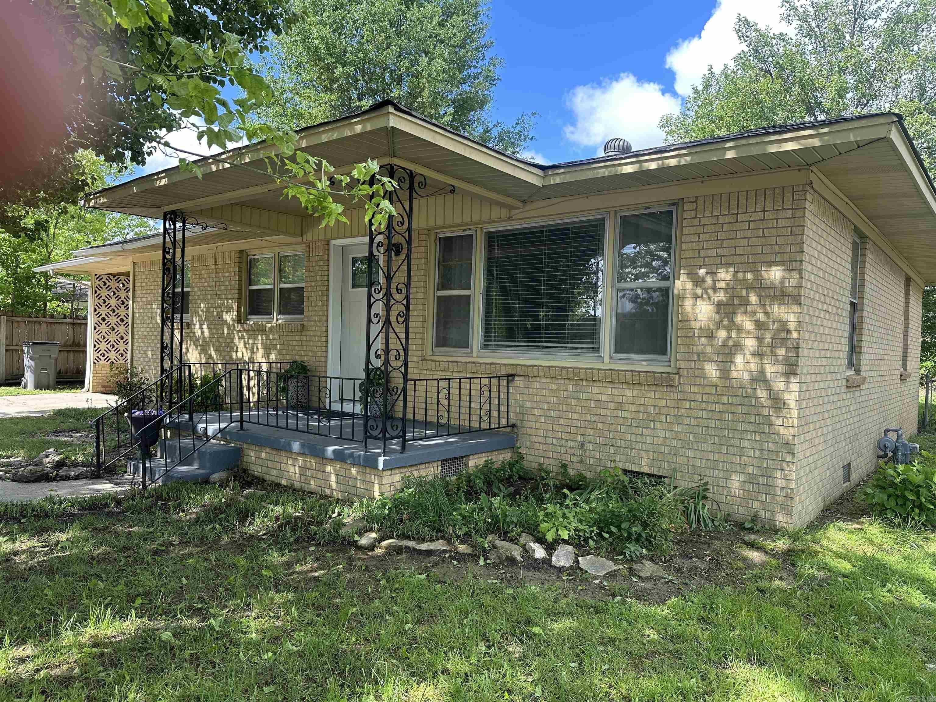 RHODES & TAYLOR - Residential