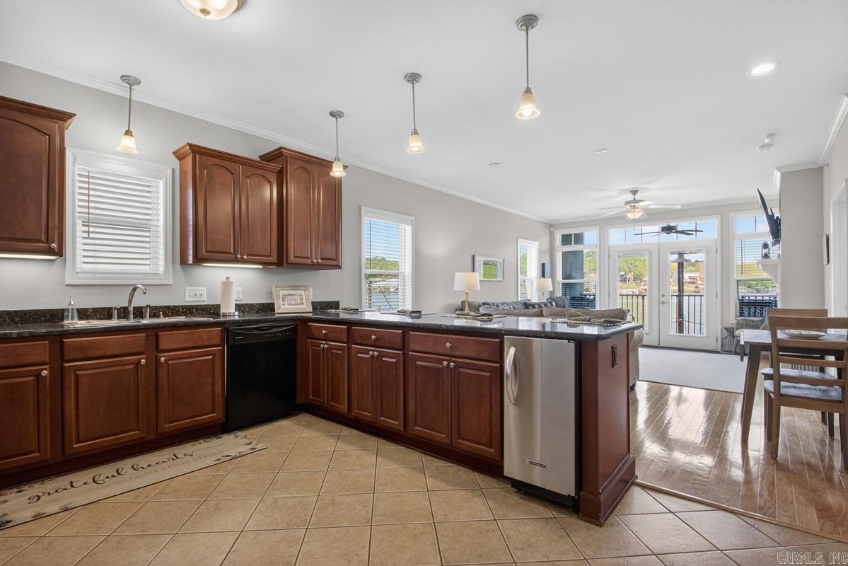 GRAND POINTE VIEW HPR - Residential