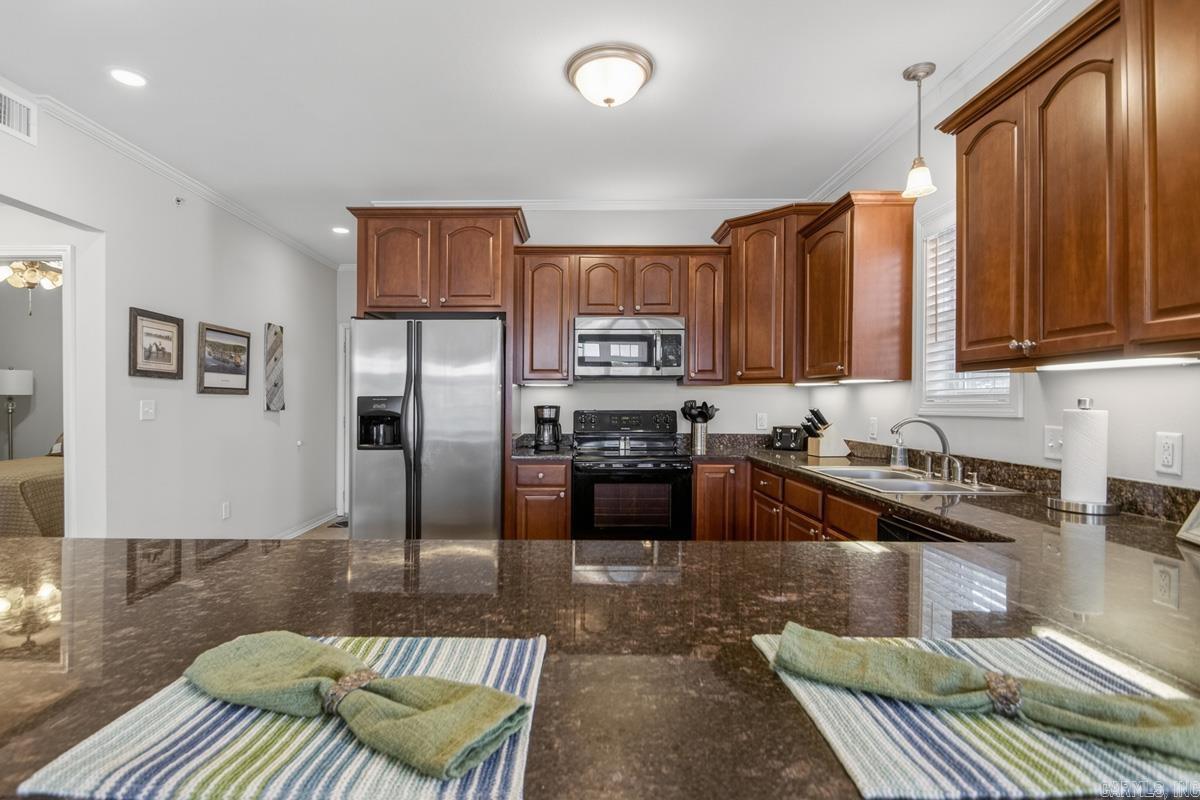 GRAND POINTE VIEW HPR - Residential