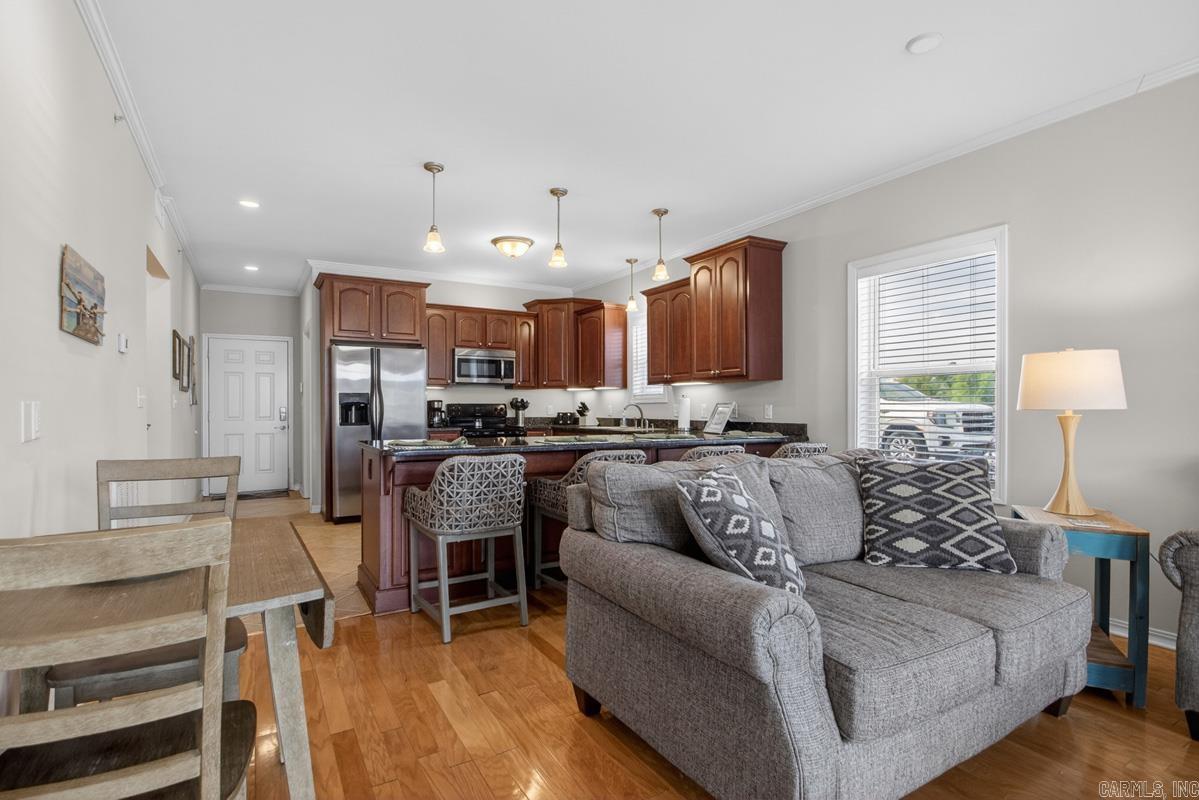 GRAND POINTE VIEW HPR - Residential