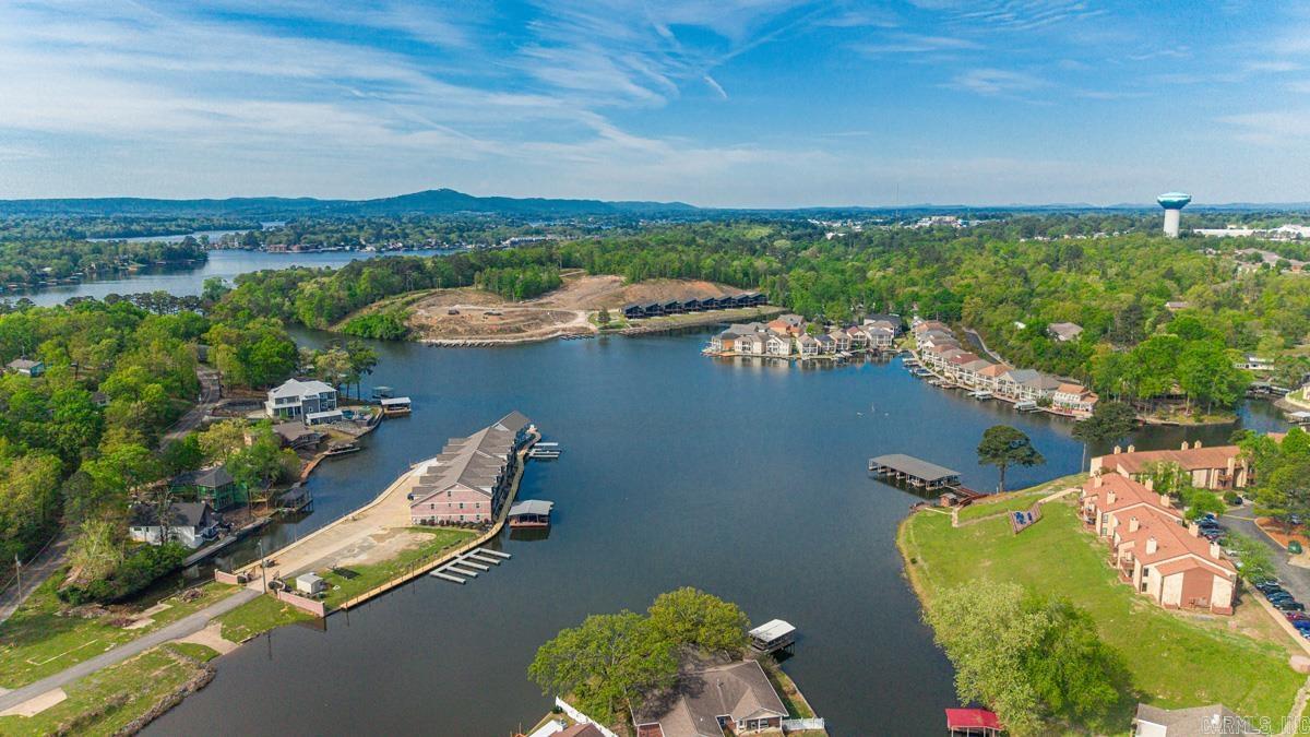 GRAND POINTE VIEW HPR - Residential