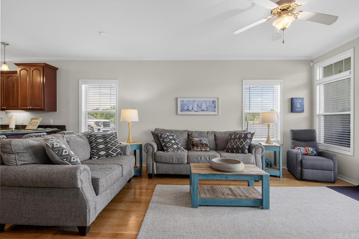 GRAND POINTE VIEW HPR - Residential