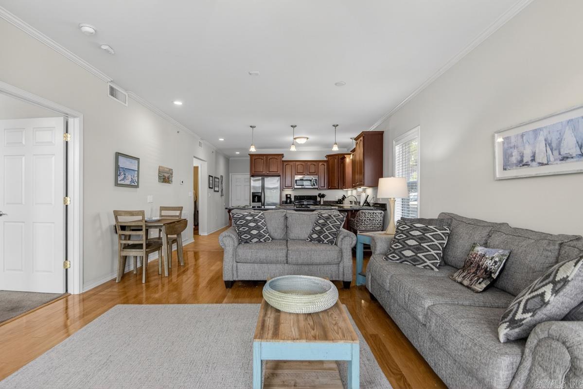 GRAND POINTE VIEW HPR - Residential