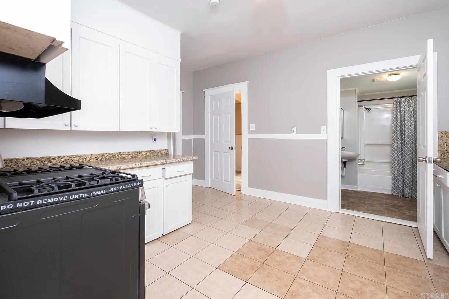 JONES & WORTHEN - Residential