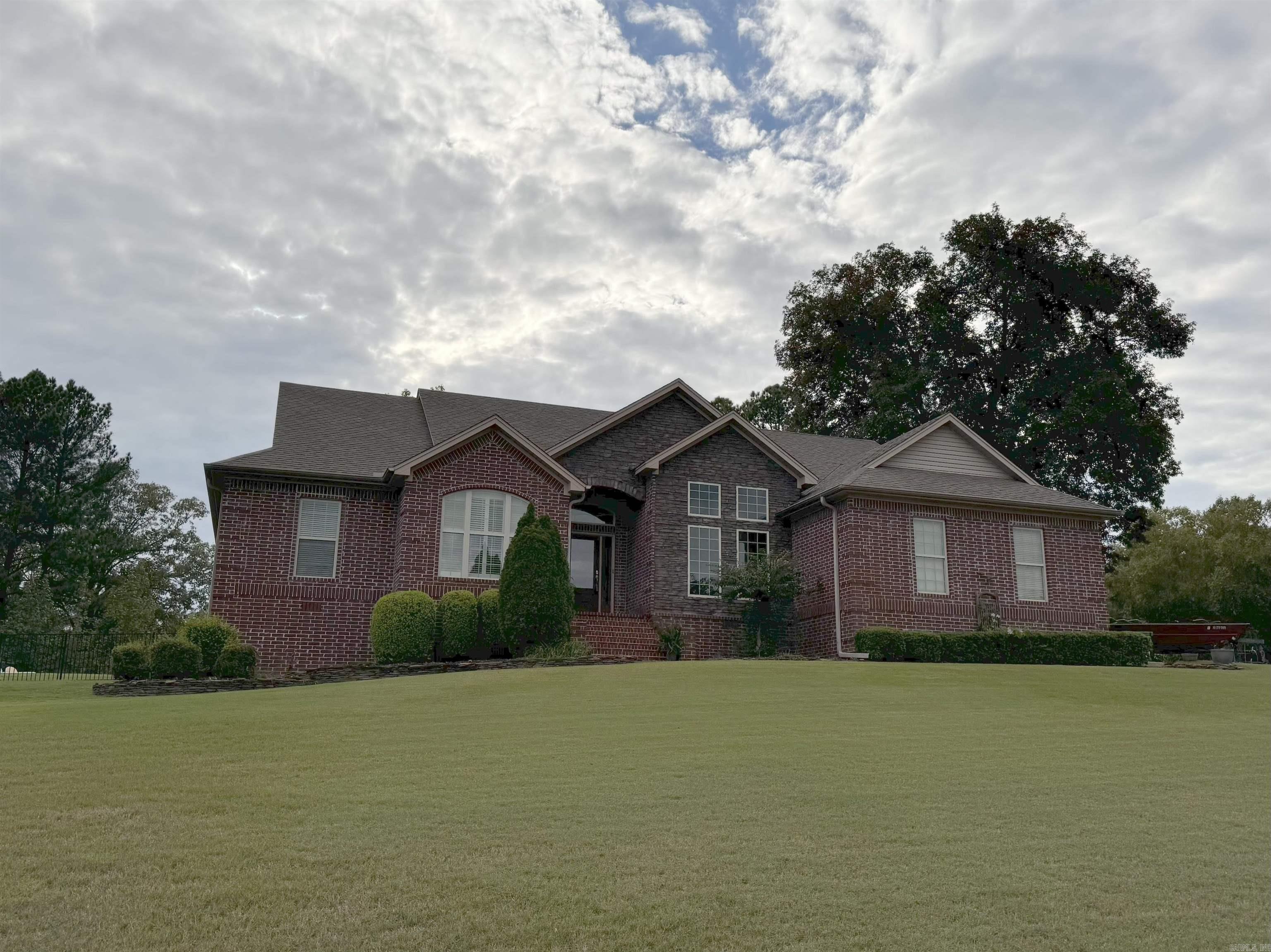 CLUB WEST ESTATES - Residential