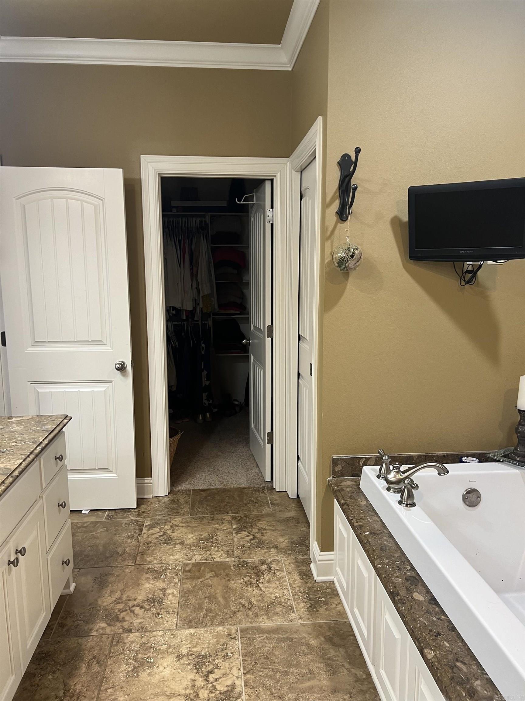 CLUB WEST ESTATES - Residential