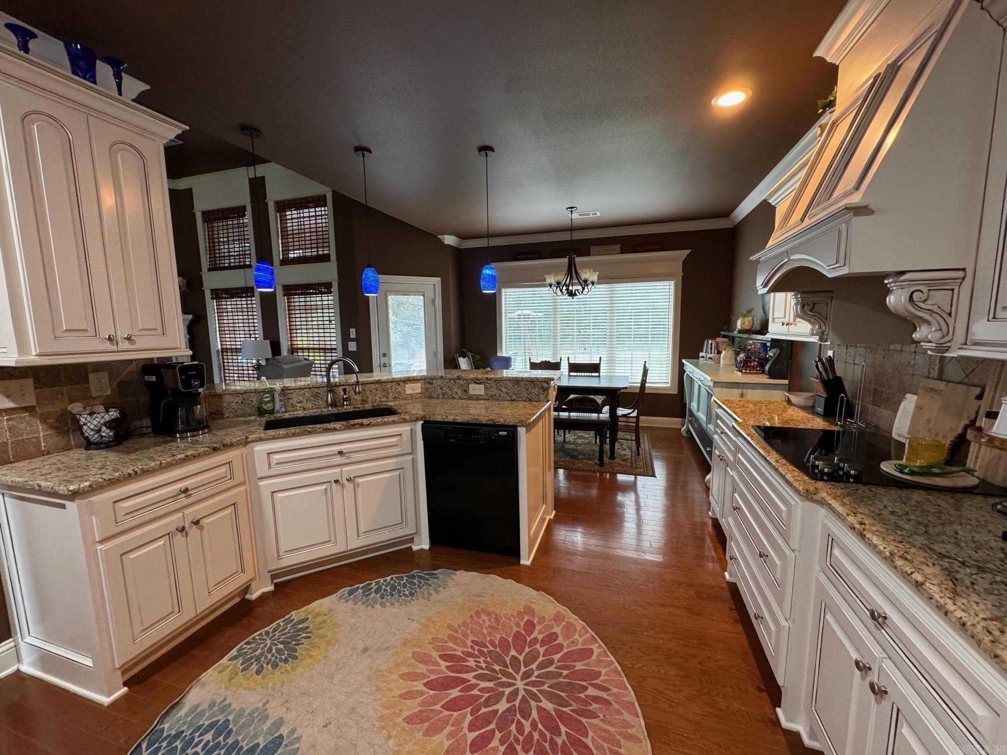 CLUB WEST ESTATES - Residential