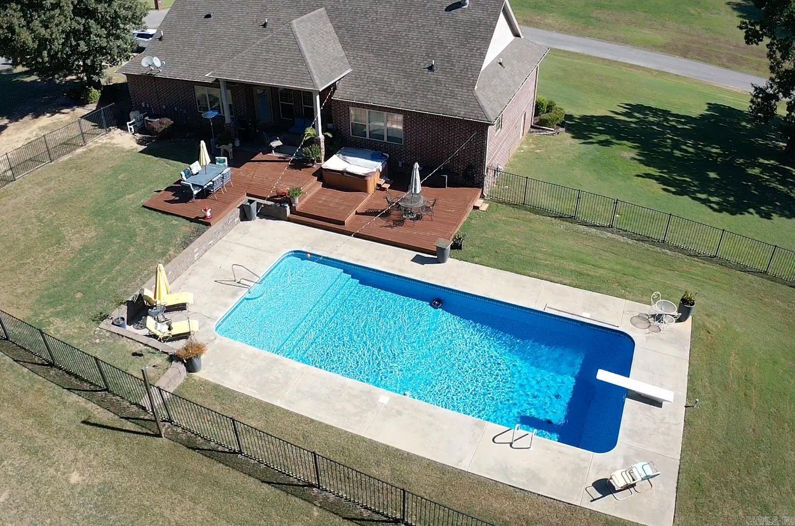 CLUB WEST ESTATES - Residential