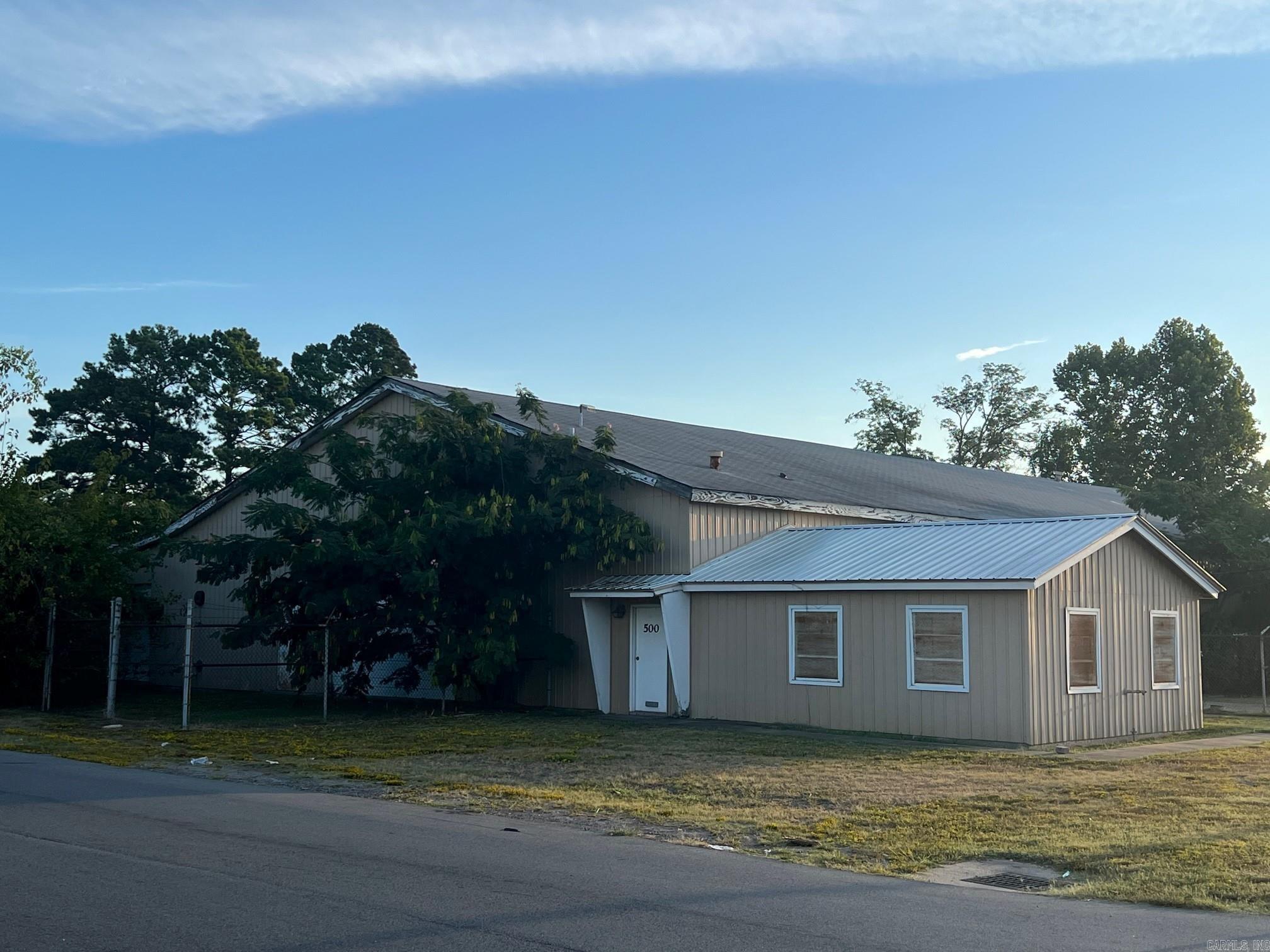Rock Island - Commercial Sale