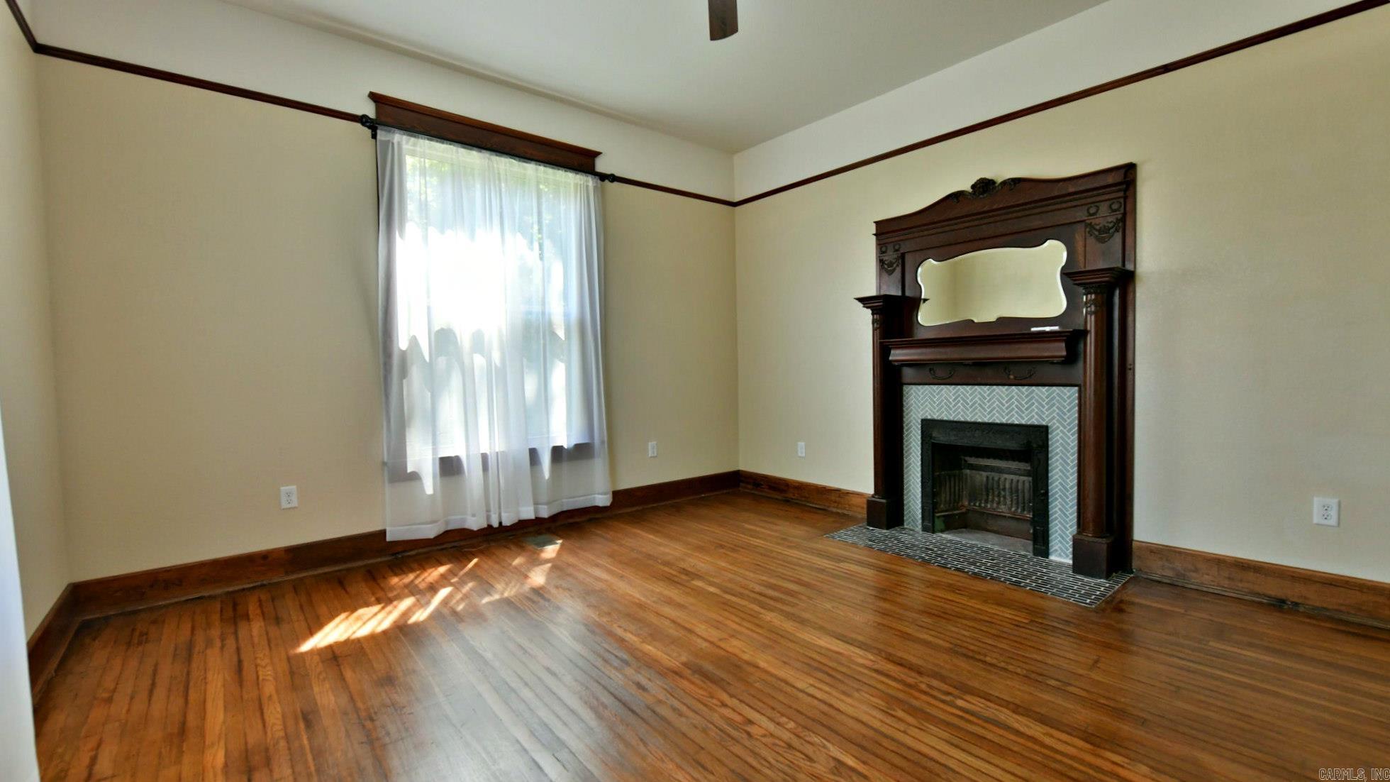 Mena Original - Residential Lease