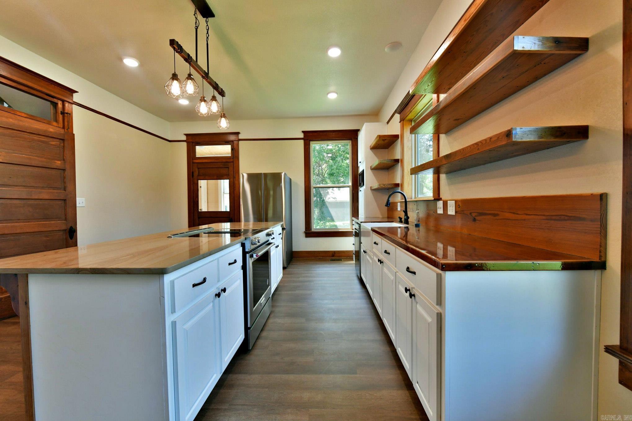 Mena Original - Residential Lease