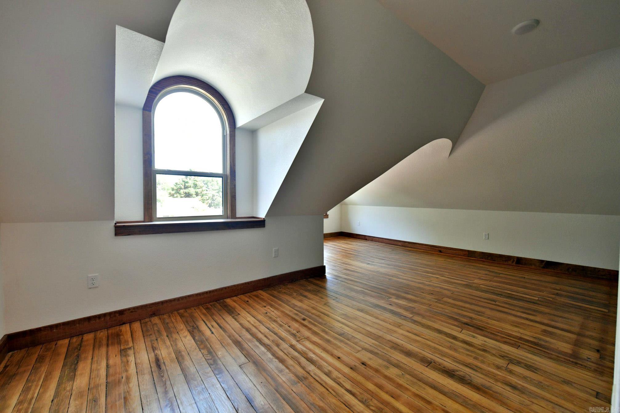 Mena Original - Residential Lease