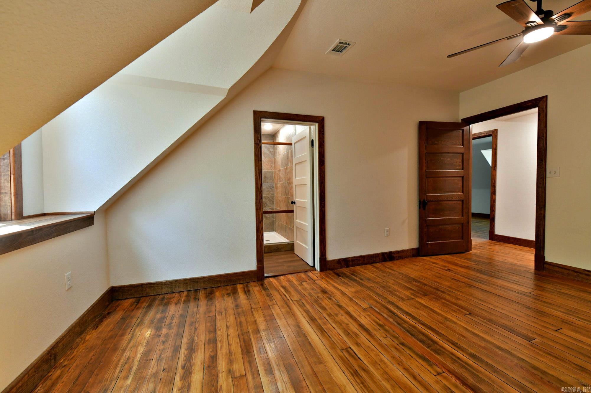 Mena Original - Residential Lease