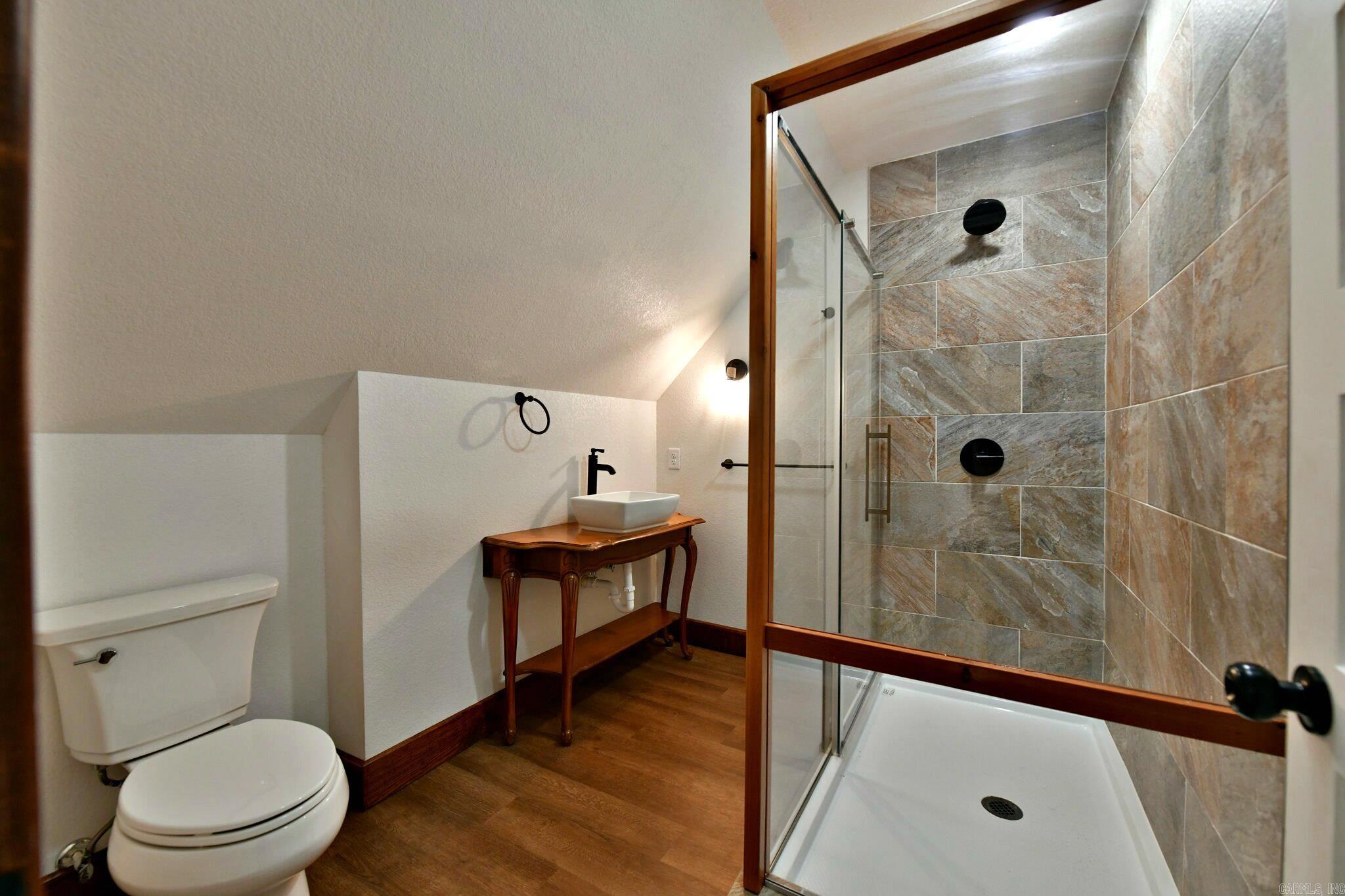 Mena Original - Residential Lease