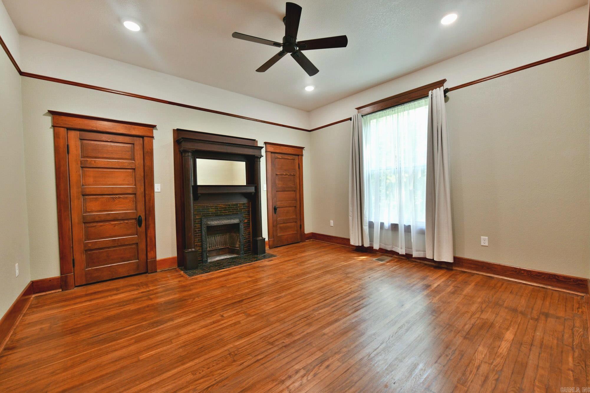 Mena Original - Residential Lease