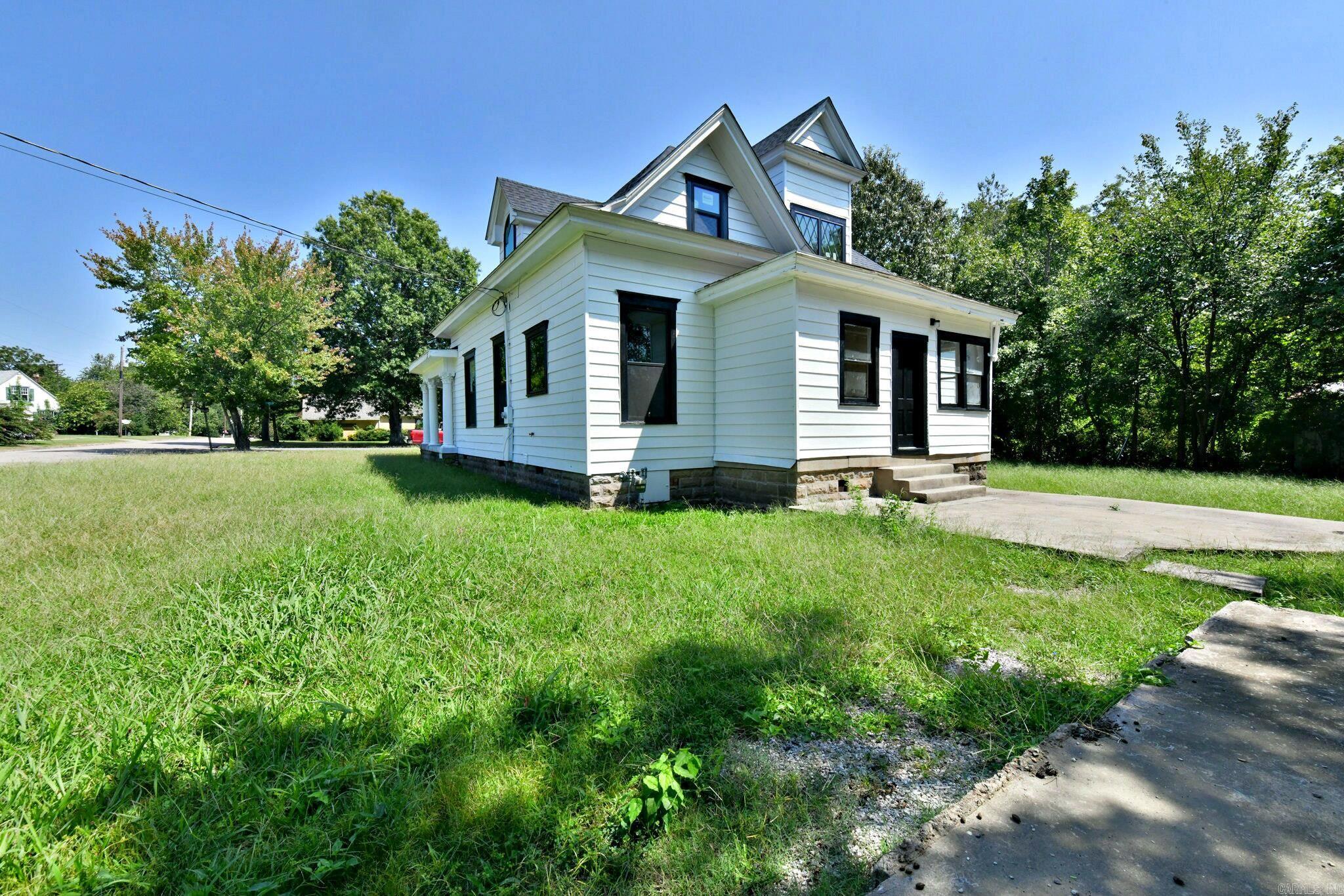 Mena Original - Residential Lease