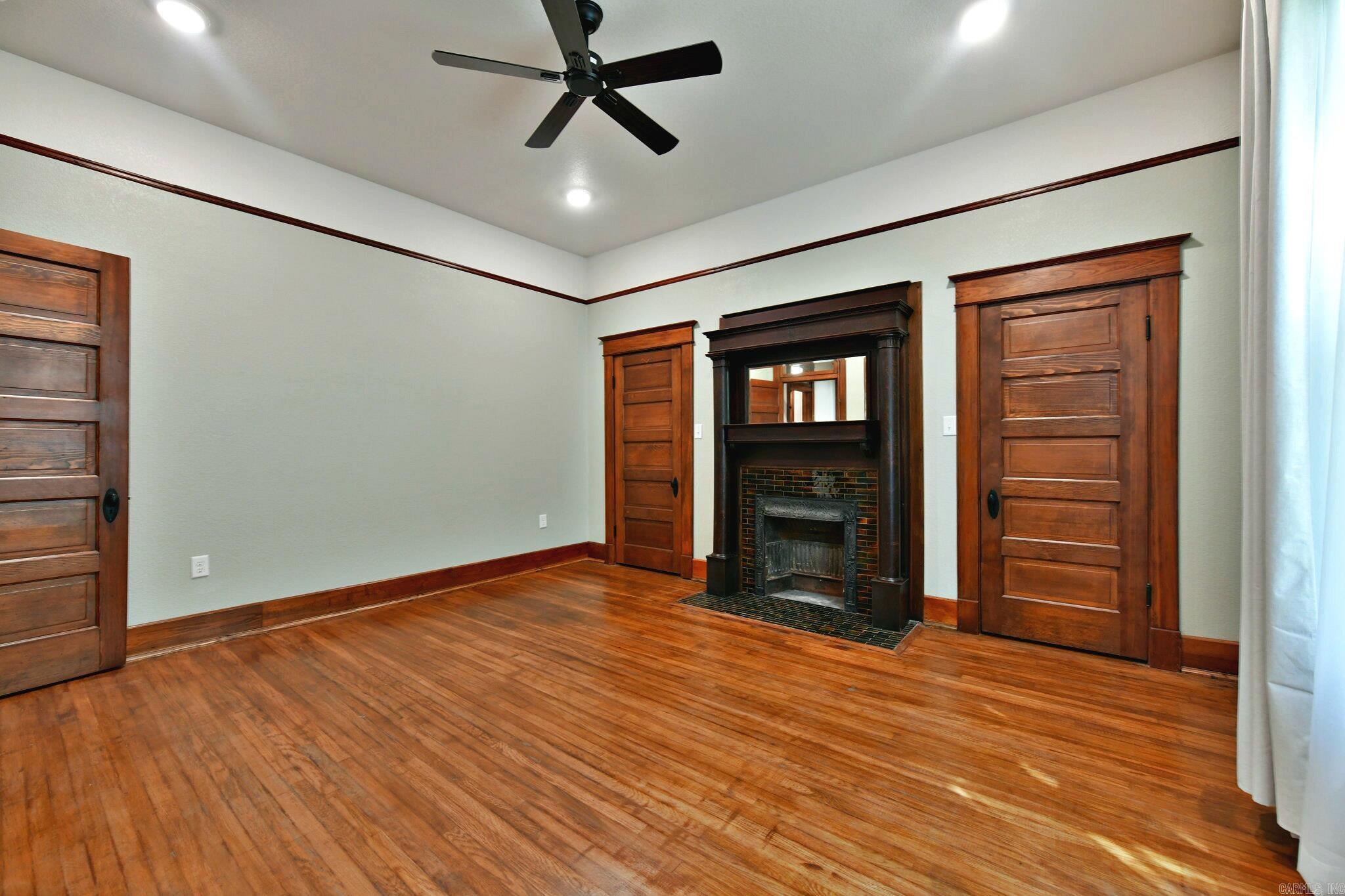 Mena Original - Residential Lease