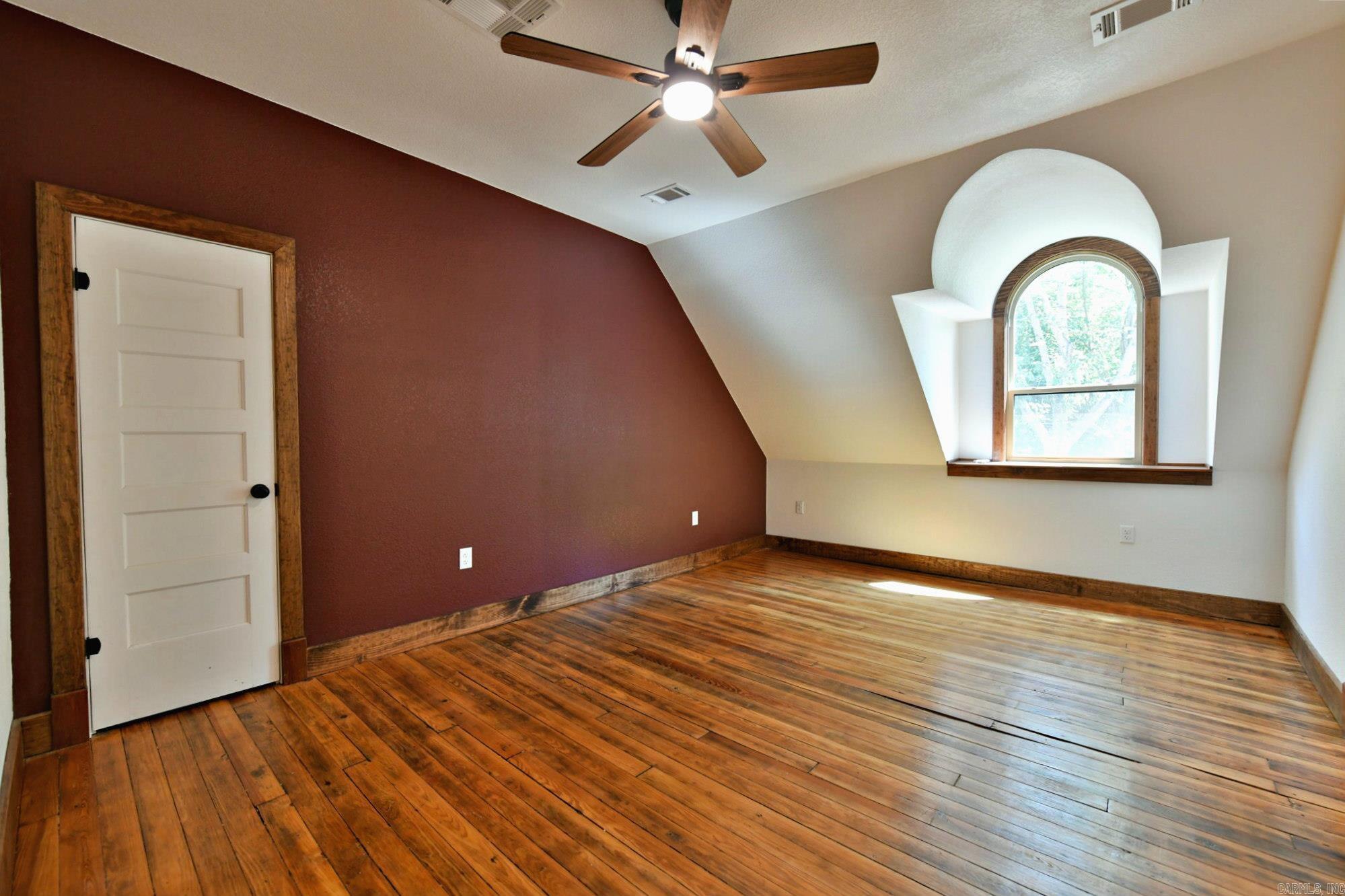 Mena Original - Residential Lease